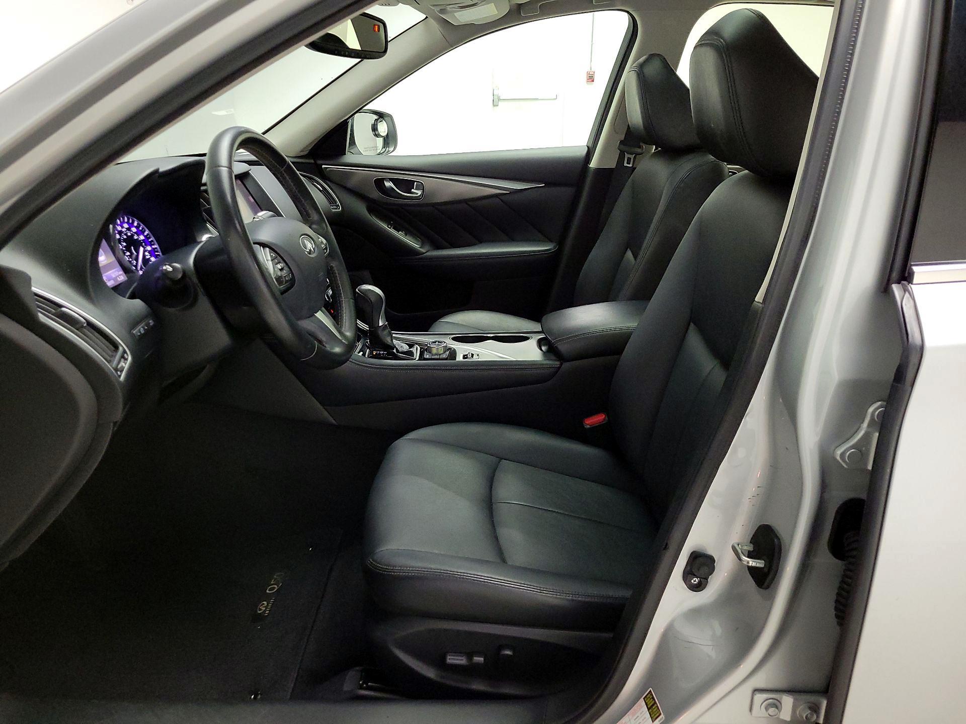 Thumbnail: 2015 INFINITI Q50 - 11