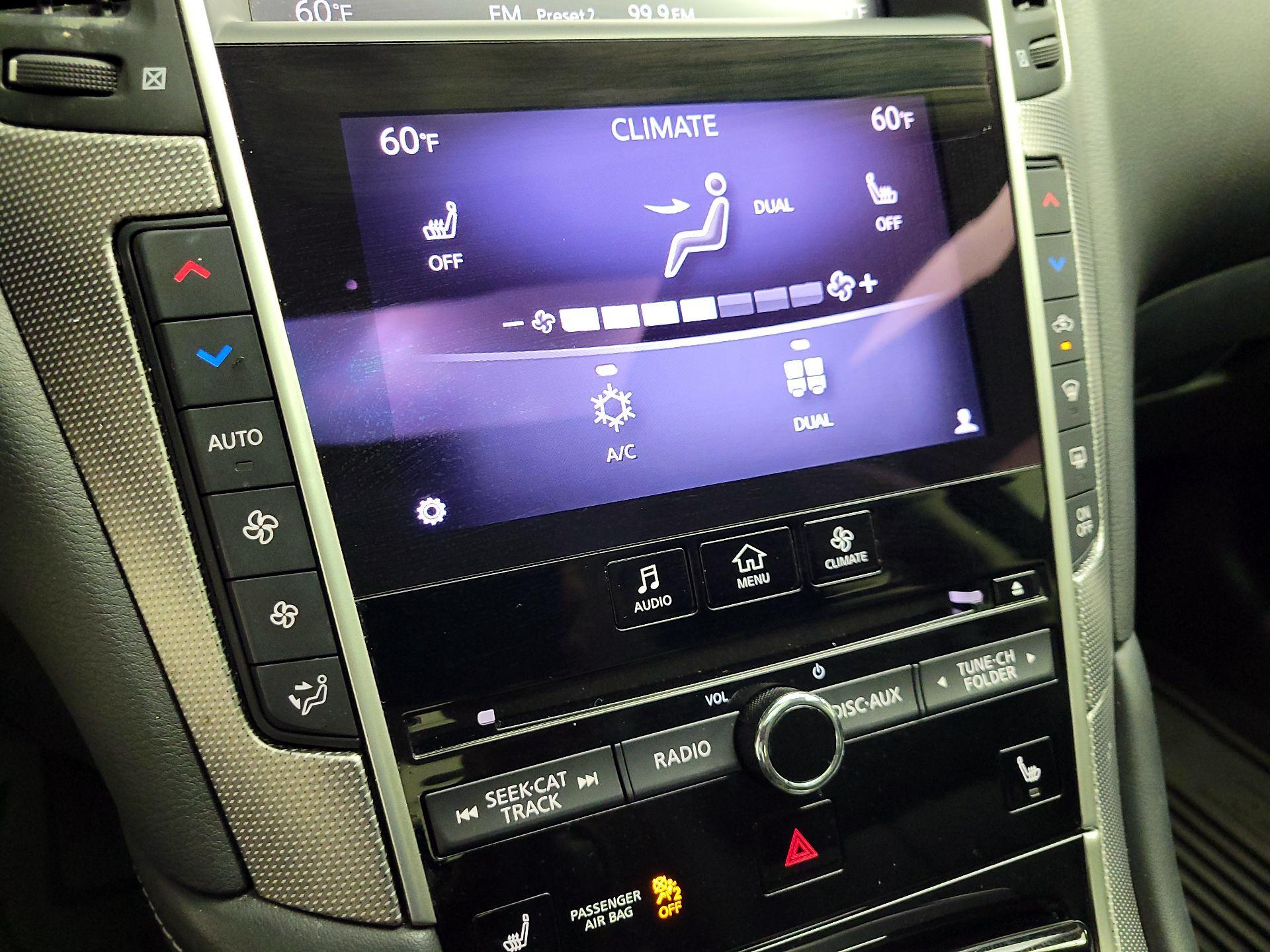 Thumbnail: 2015 INFINITI Q50 - 16
