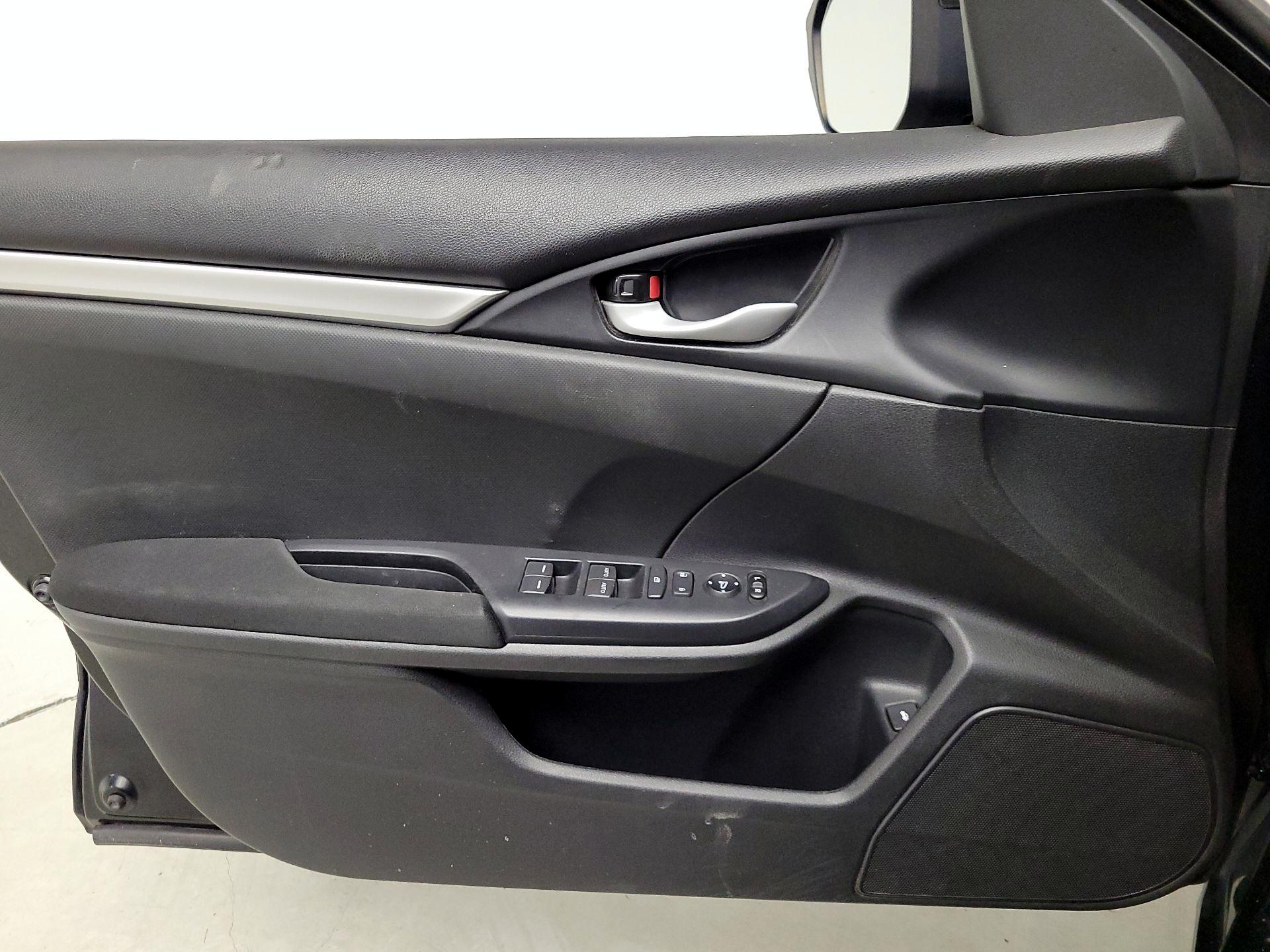 Thumbnail: 2020 Honda Civic - 12