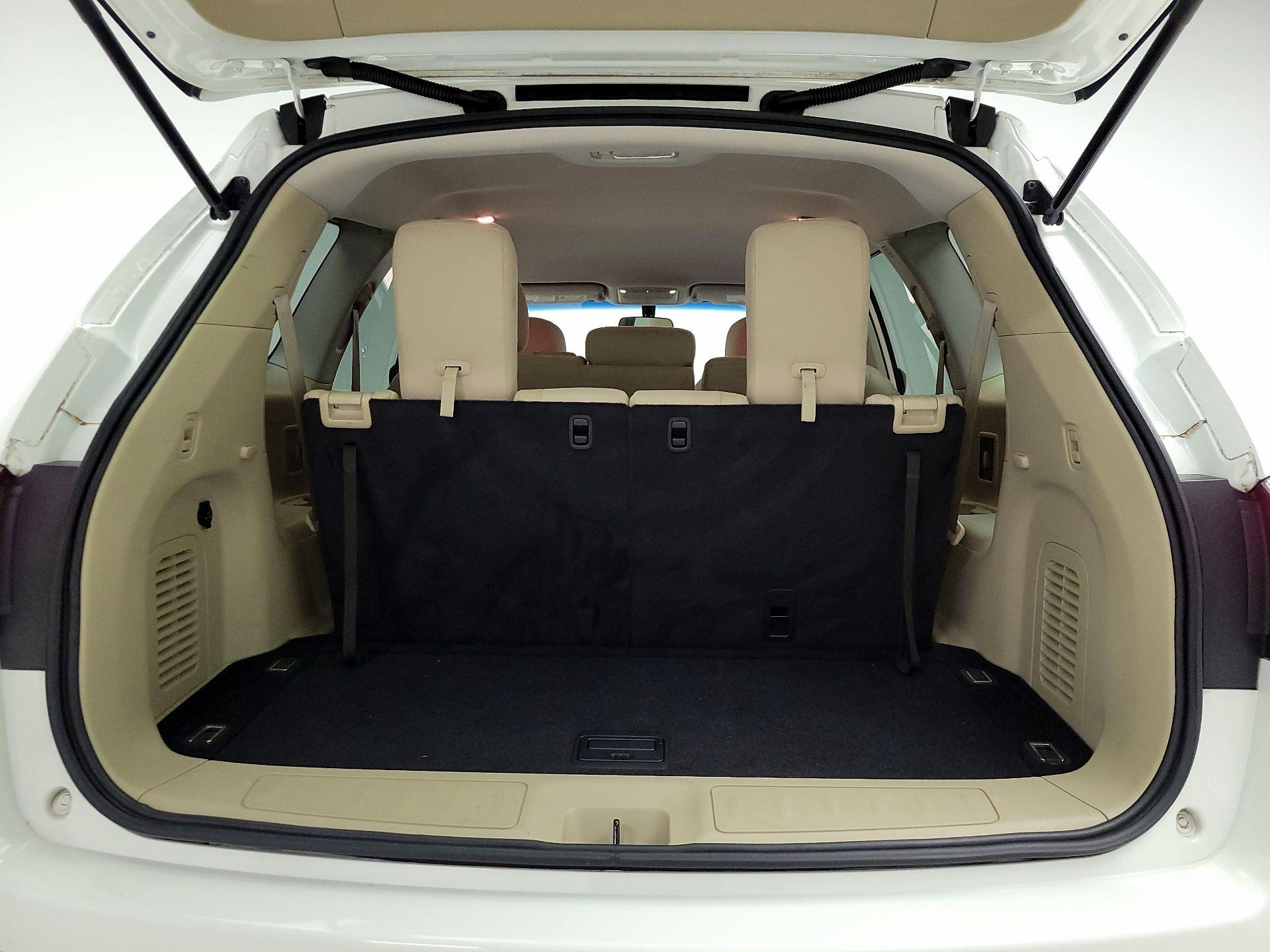 Thumbnail: 2016 Nissan Pathfinder - 19