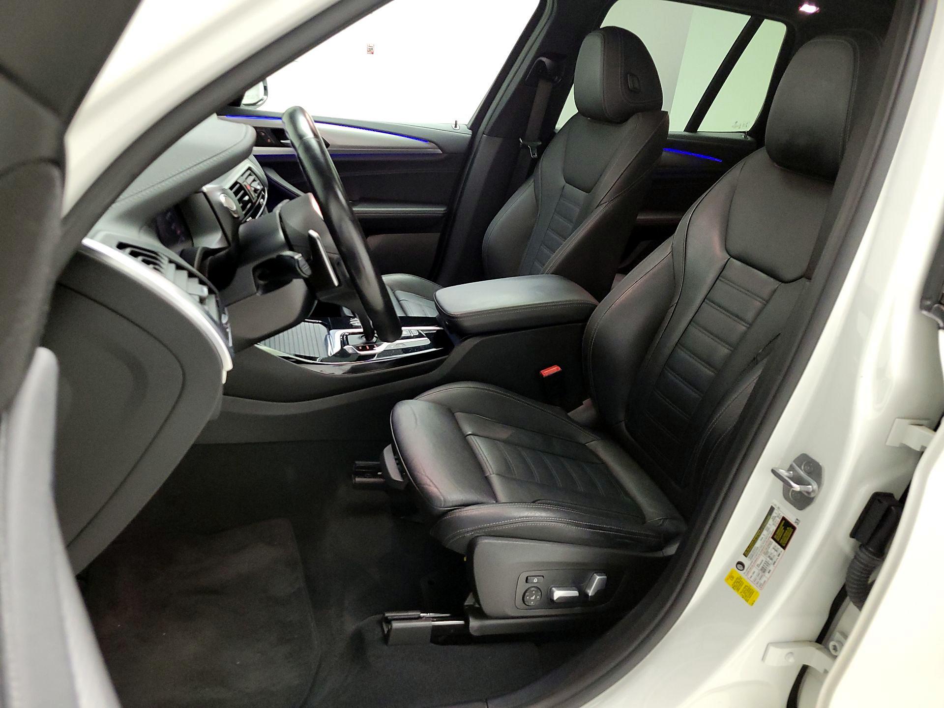 Thumbnail: 2021 BMW X3 - 11