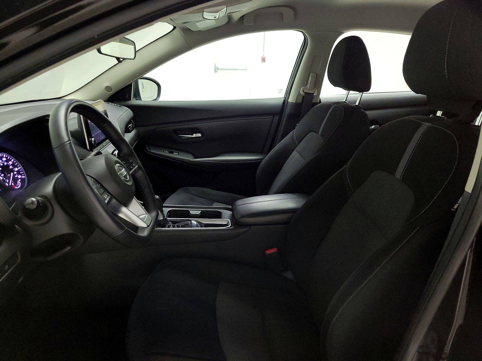 Thumbnail: 2021 Nissan Sentra - 11