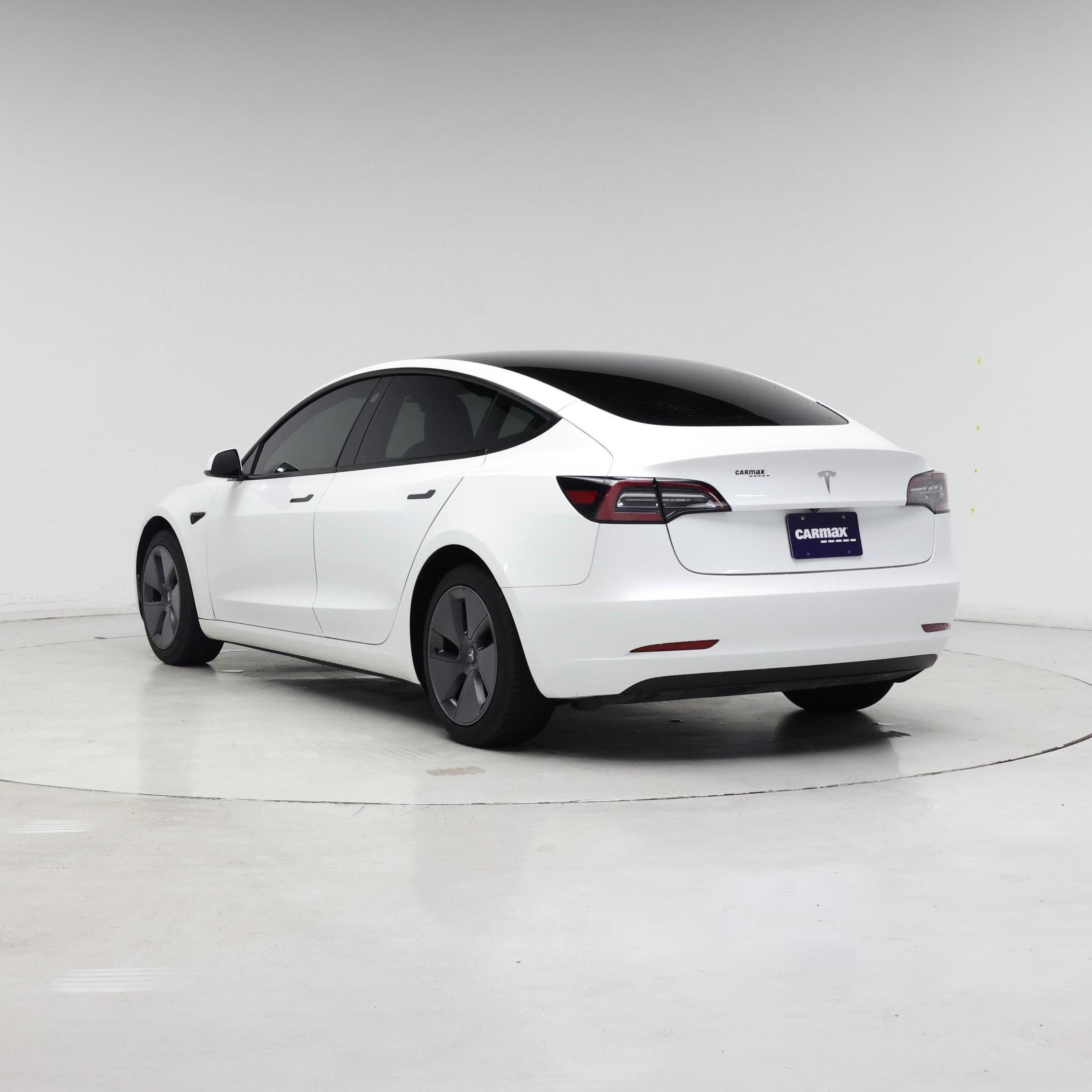 Thumbnail: 2023 Tesla Model 3 - 2
