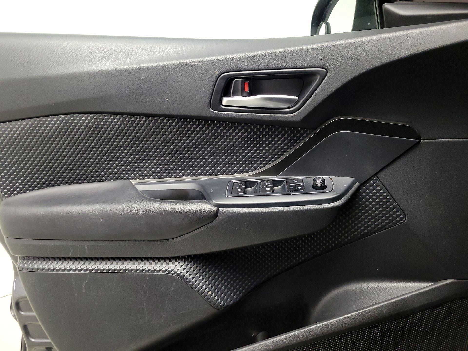 Thumbnail: 2019 Toyota C-HR - 12