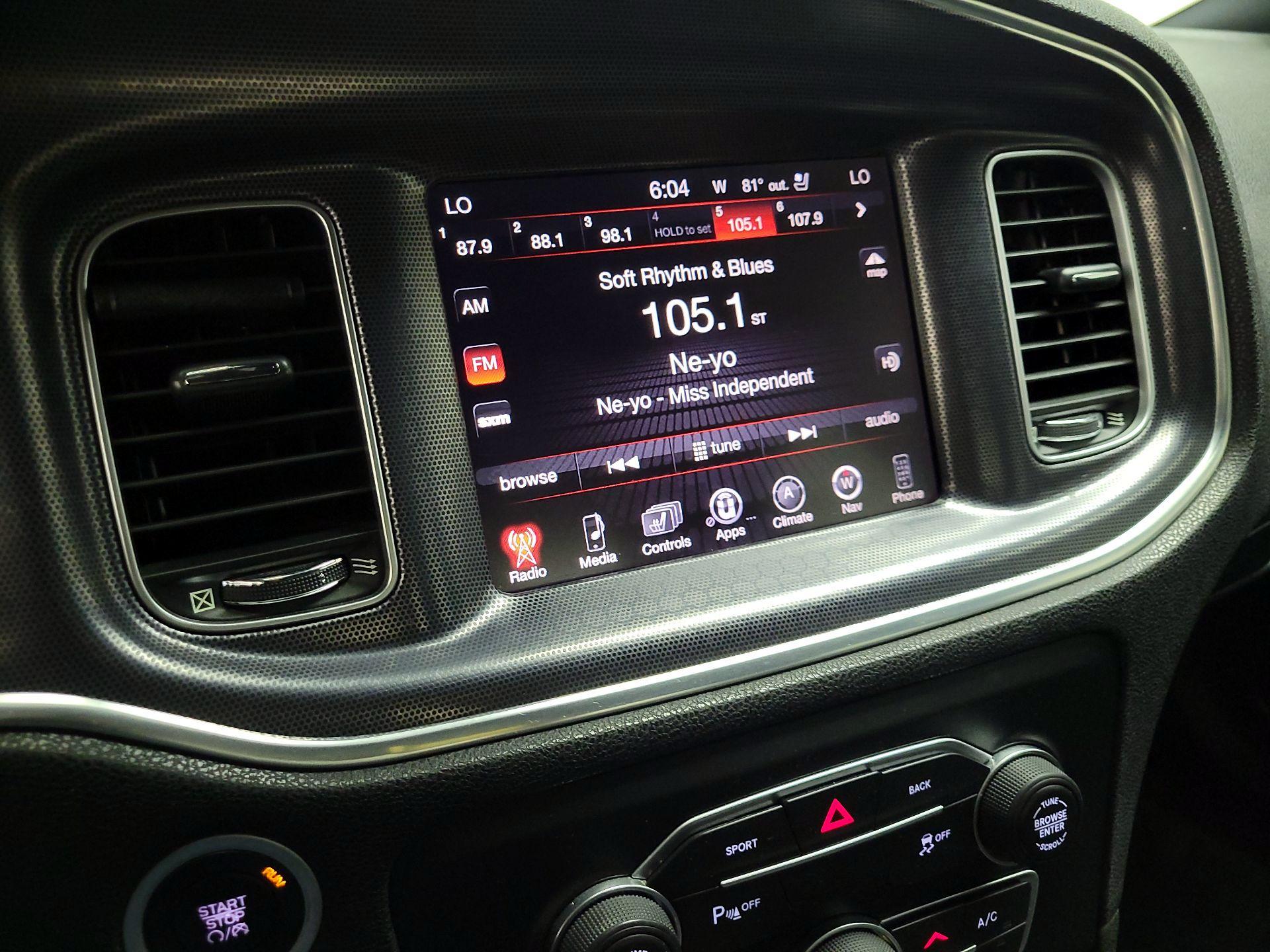 Thumbnail: 2015 Dodge Charger - 16