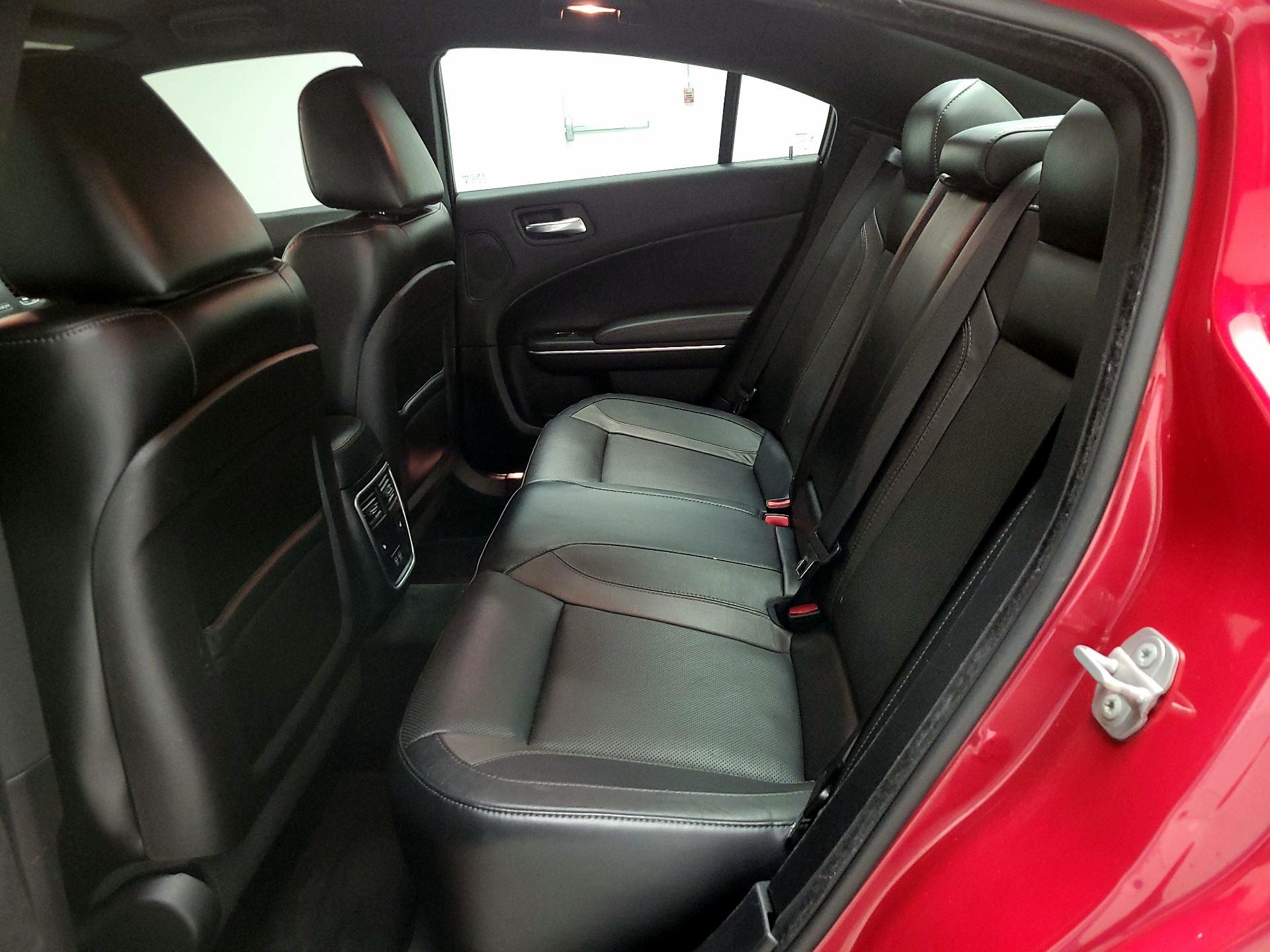 Thumbnail: 2015 Dodge Charger - 20