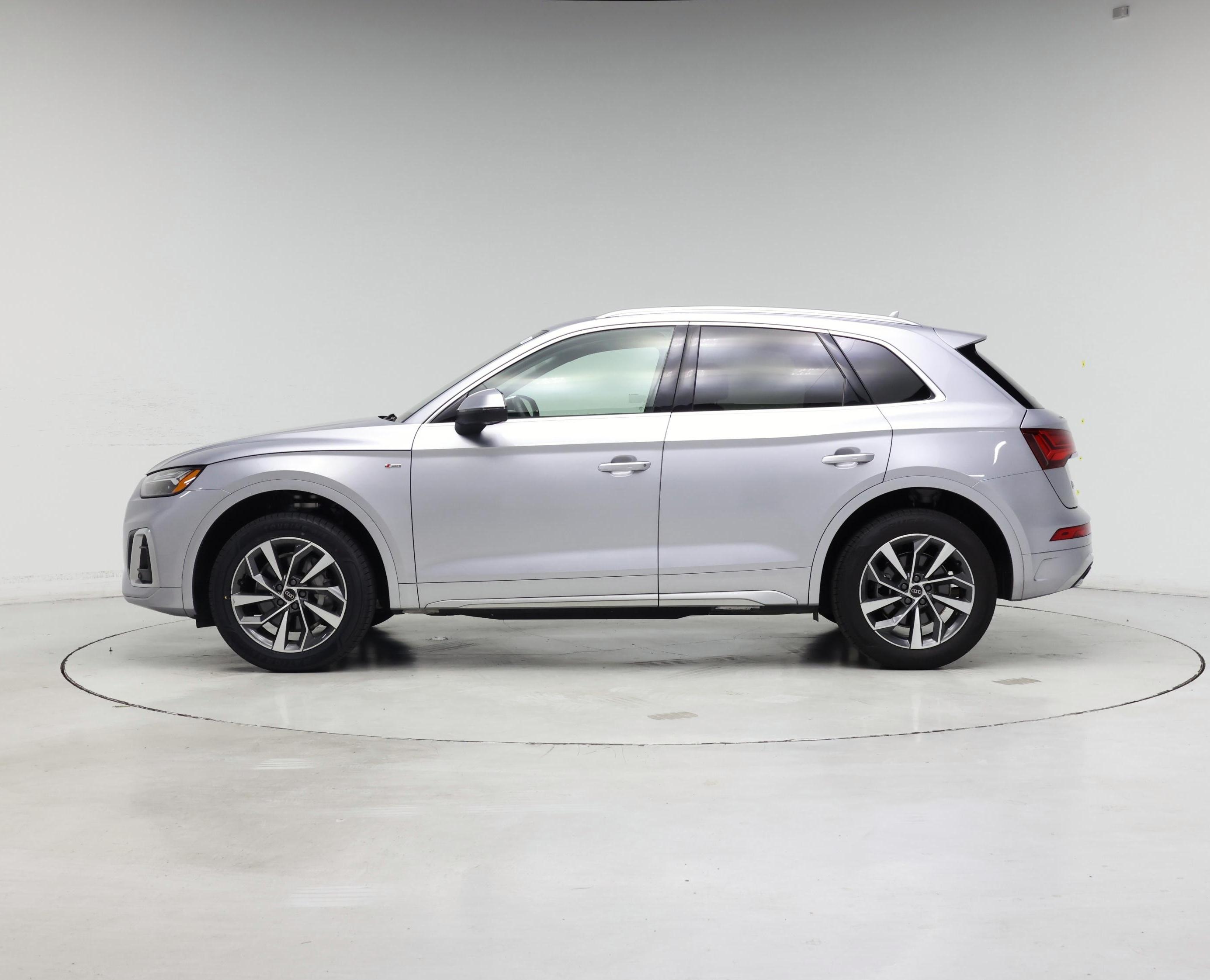 Thumbnail: 2024 Audi Q5 - 3