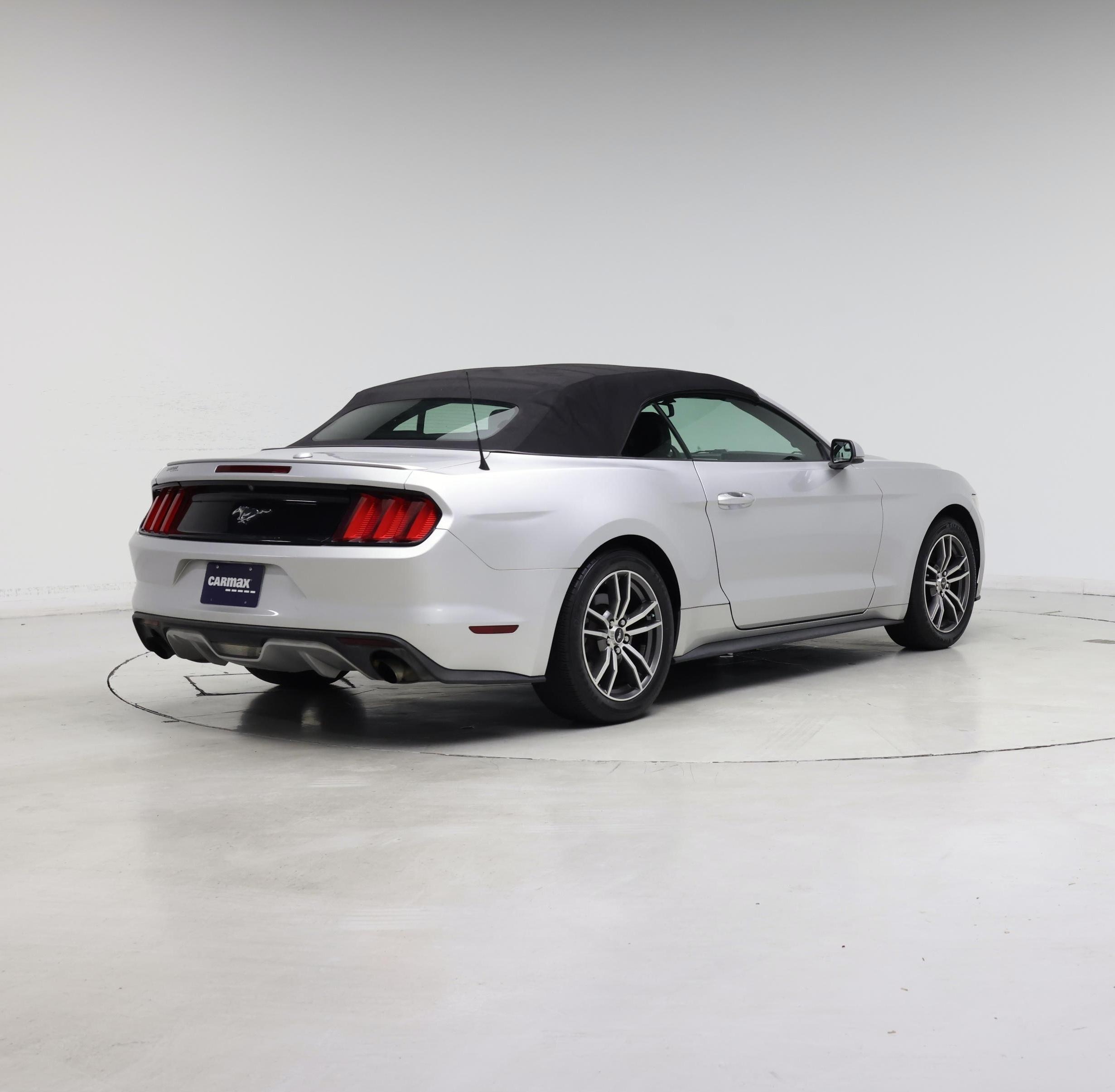 Thumbnail: 2016 Ford Mustang - 8