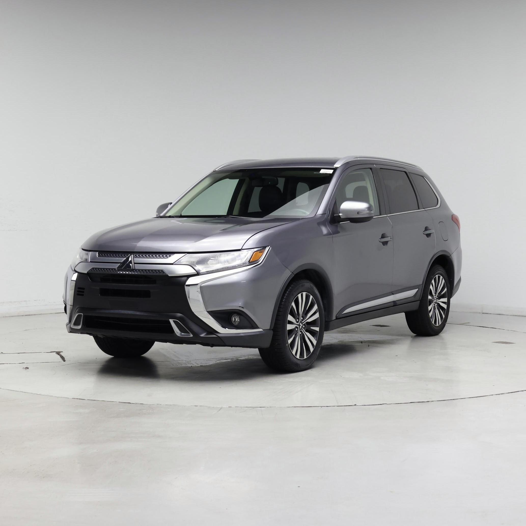 Thumbnail: 2019 Mitsubishi Outlander - 4