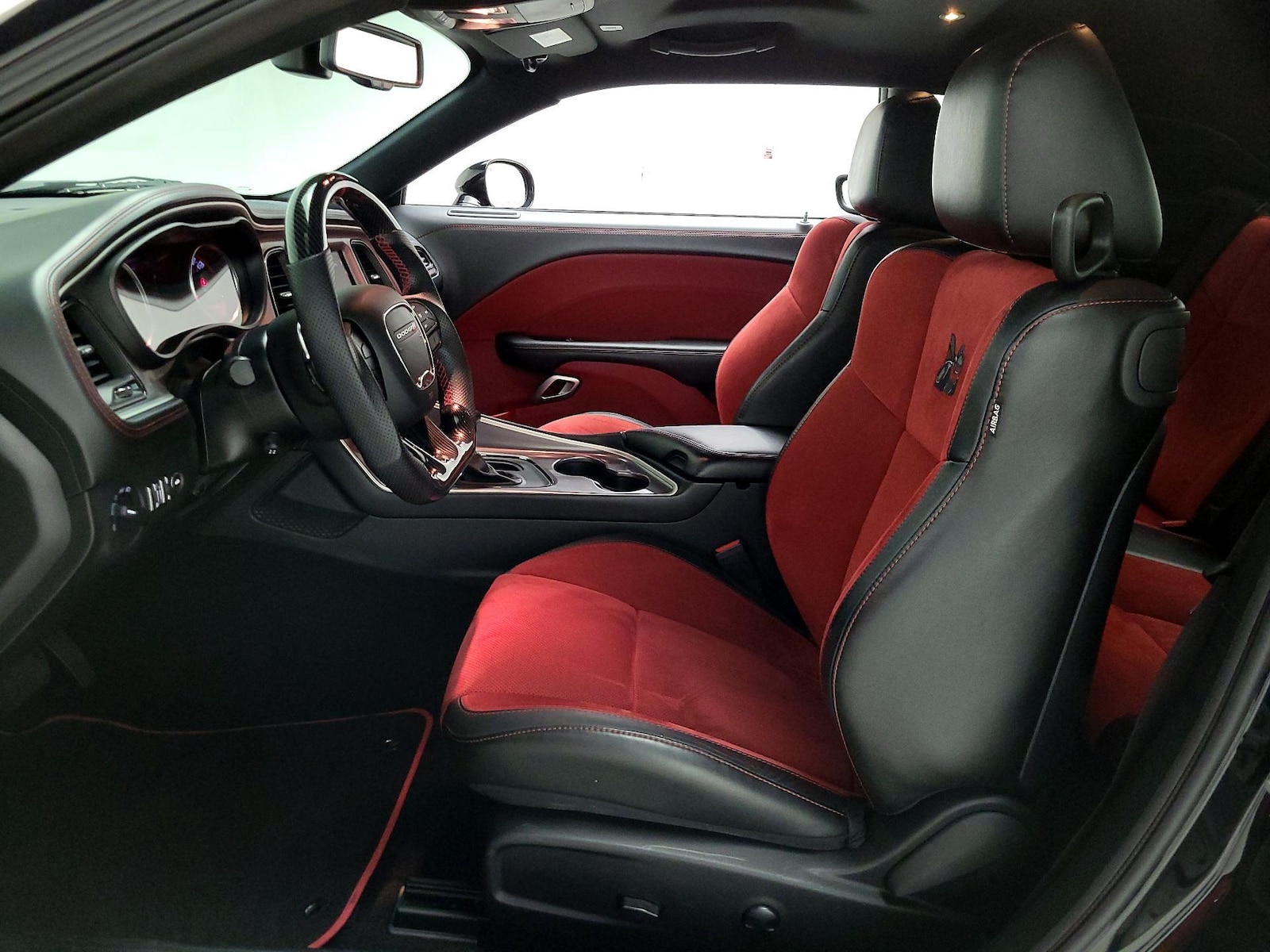 2022 Dodge Challenger R/T - Photo 12