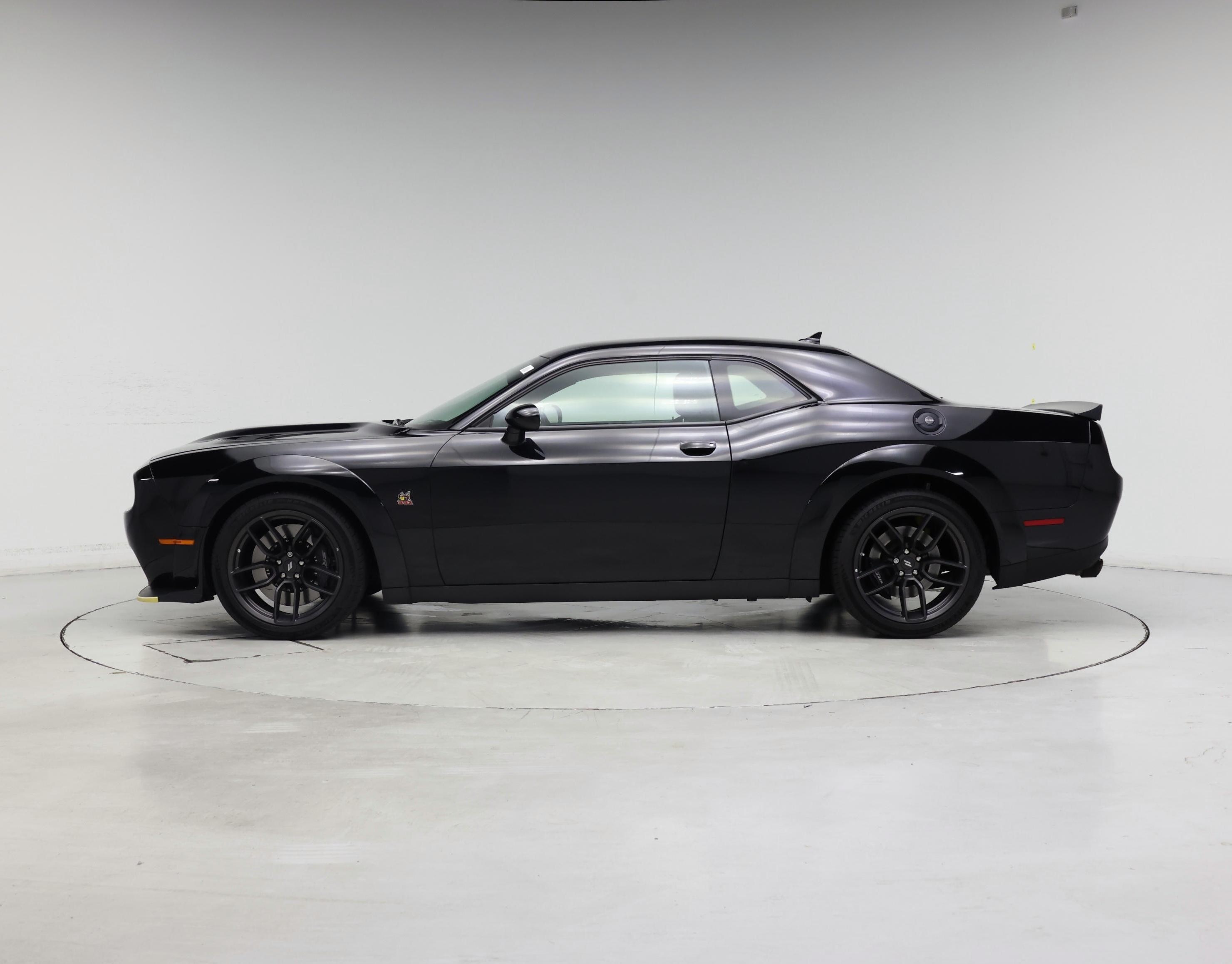 Thumbnail: 2022 Dodge Challenger - 3