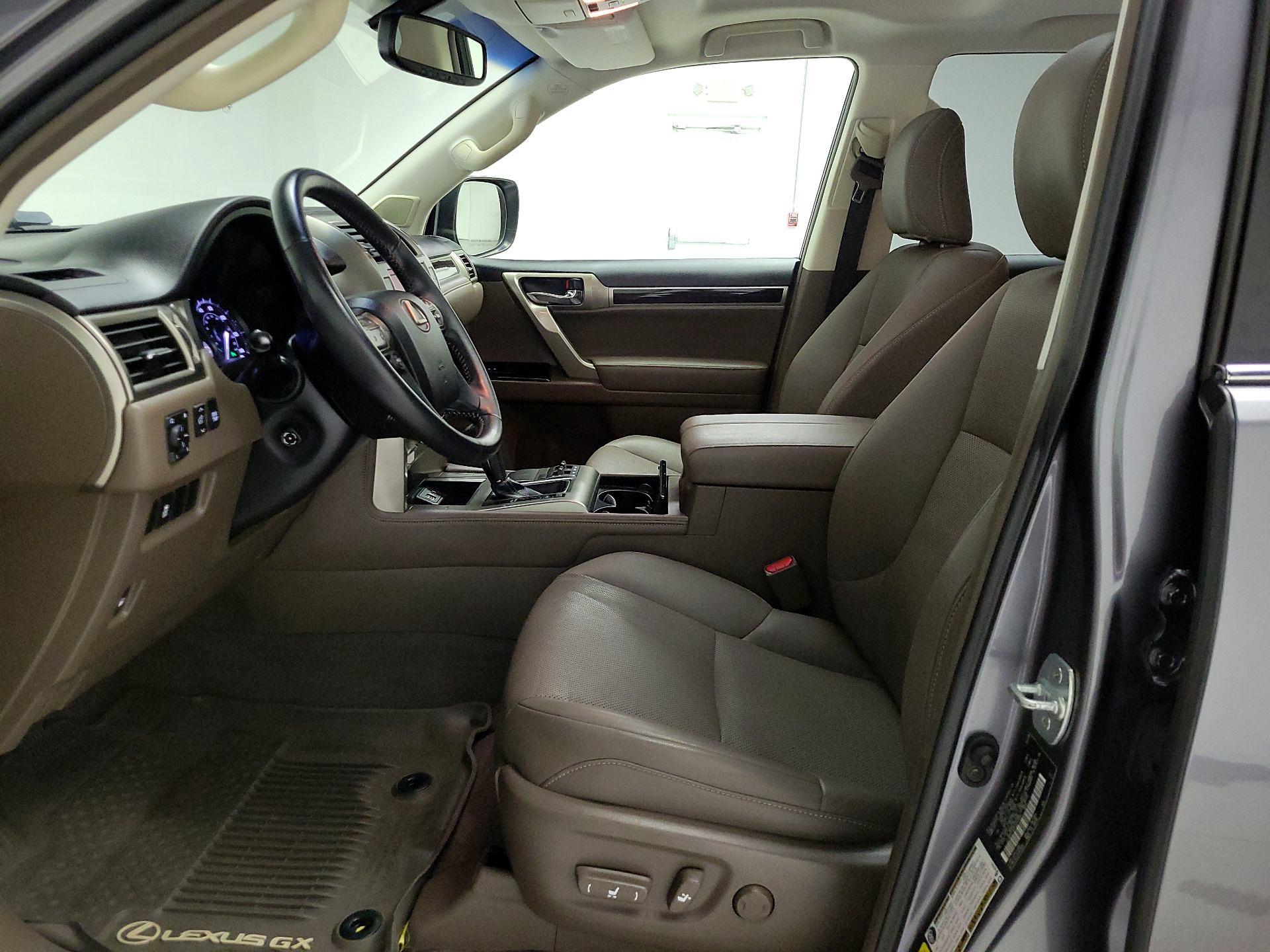 Thumbnail: 2019 Lexus GX - 11