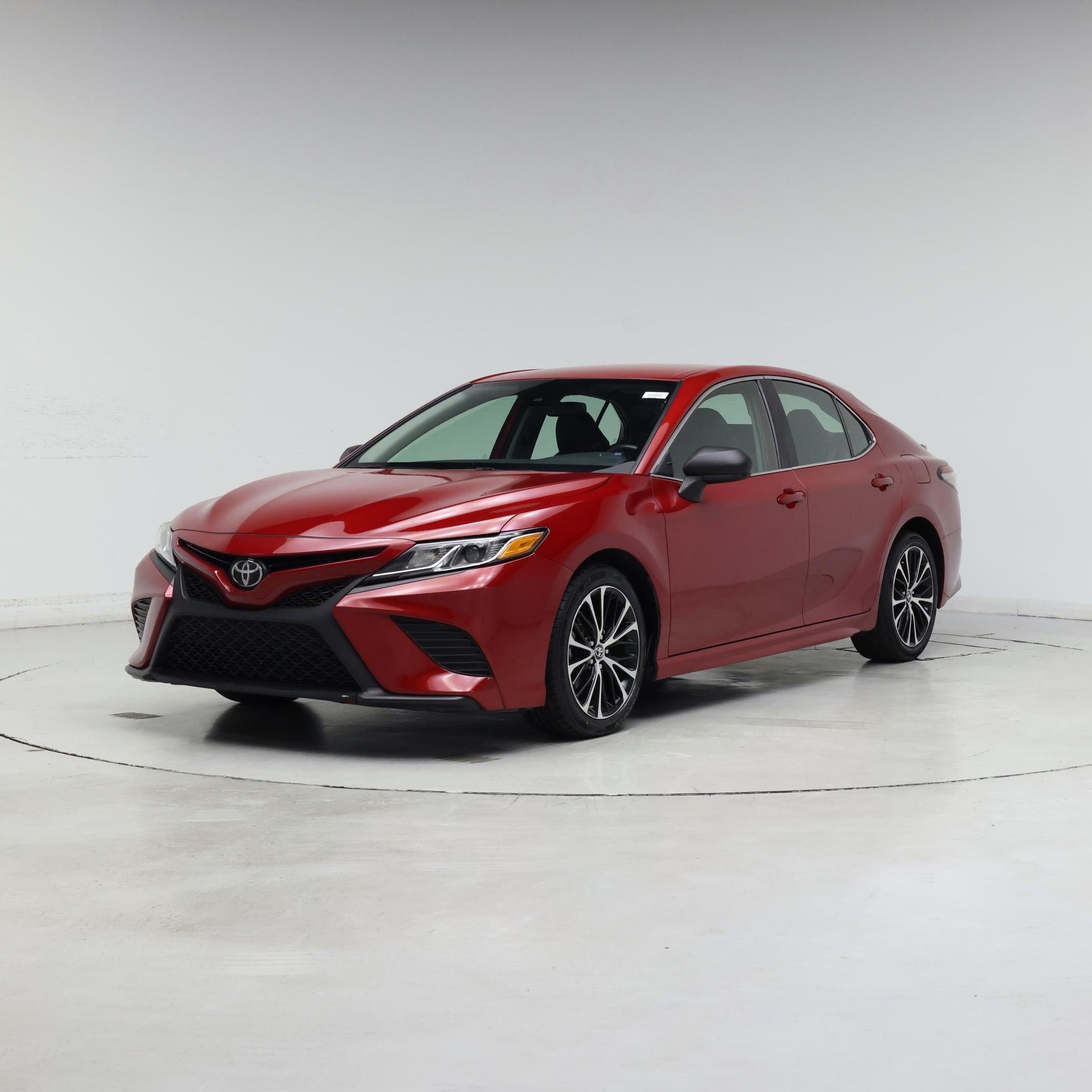 Thumbnail: 2019 Toyota Camry - 4