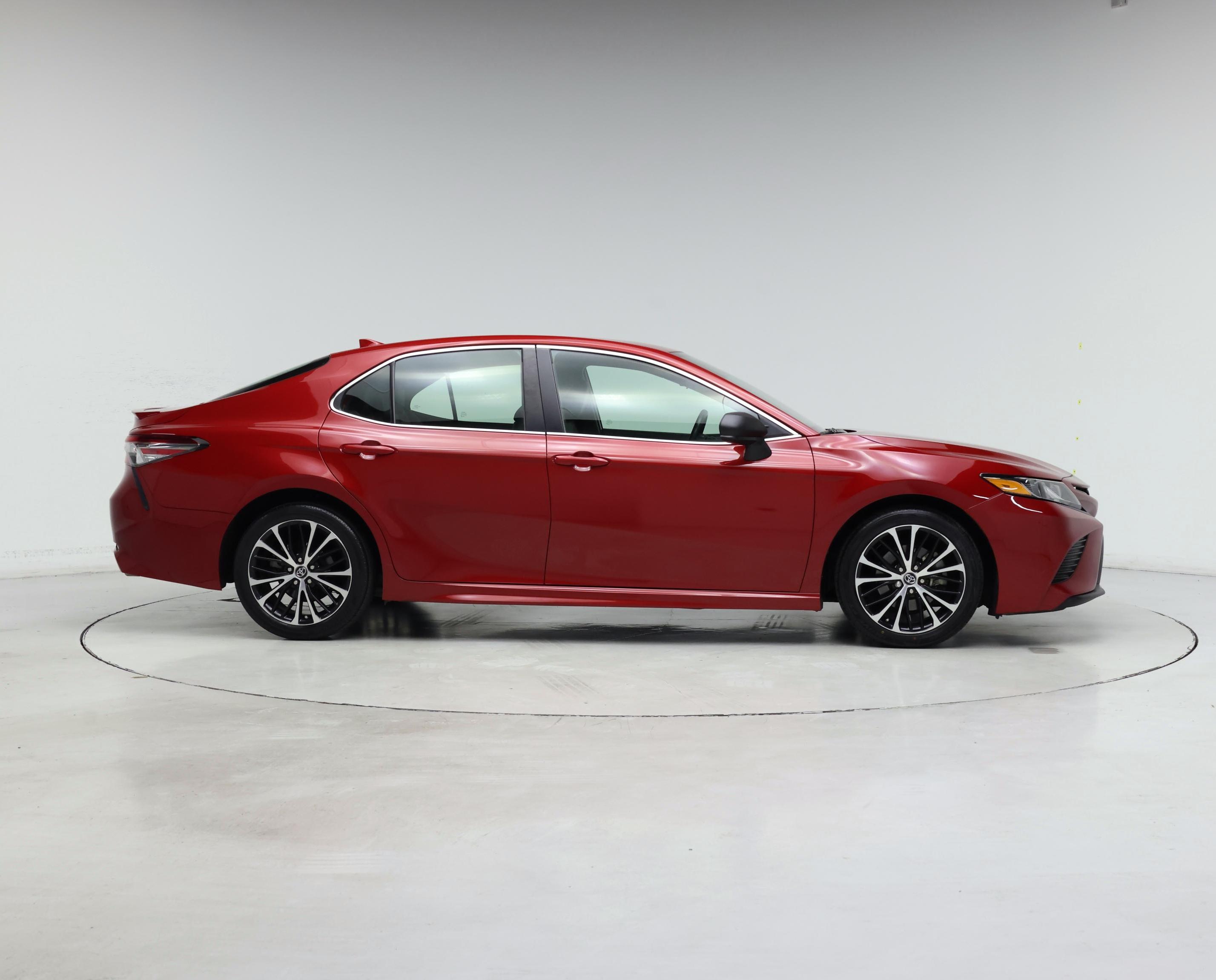 Thumbnail: 2019 Toyota Camry - 7