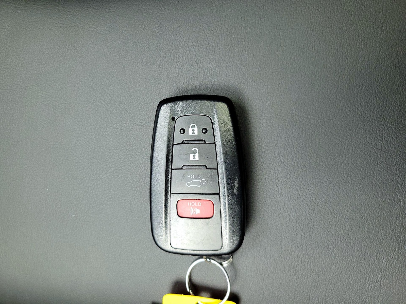 2025 Toyota RAV4 XLE Premium - Photo 26