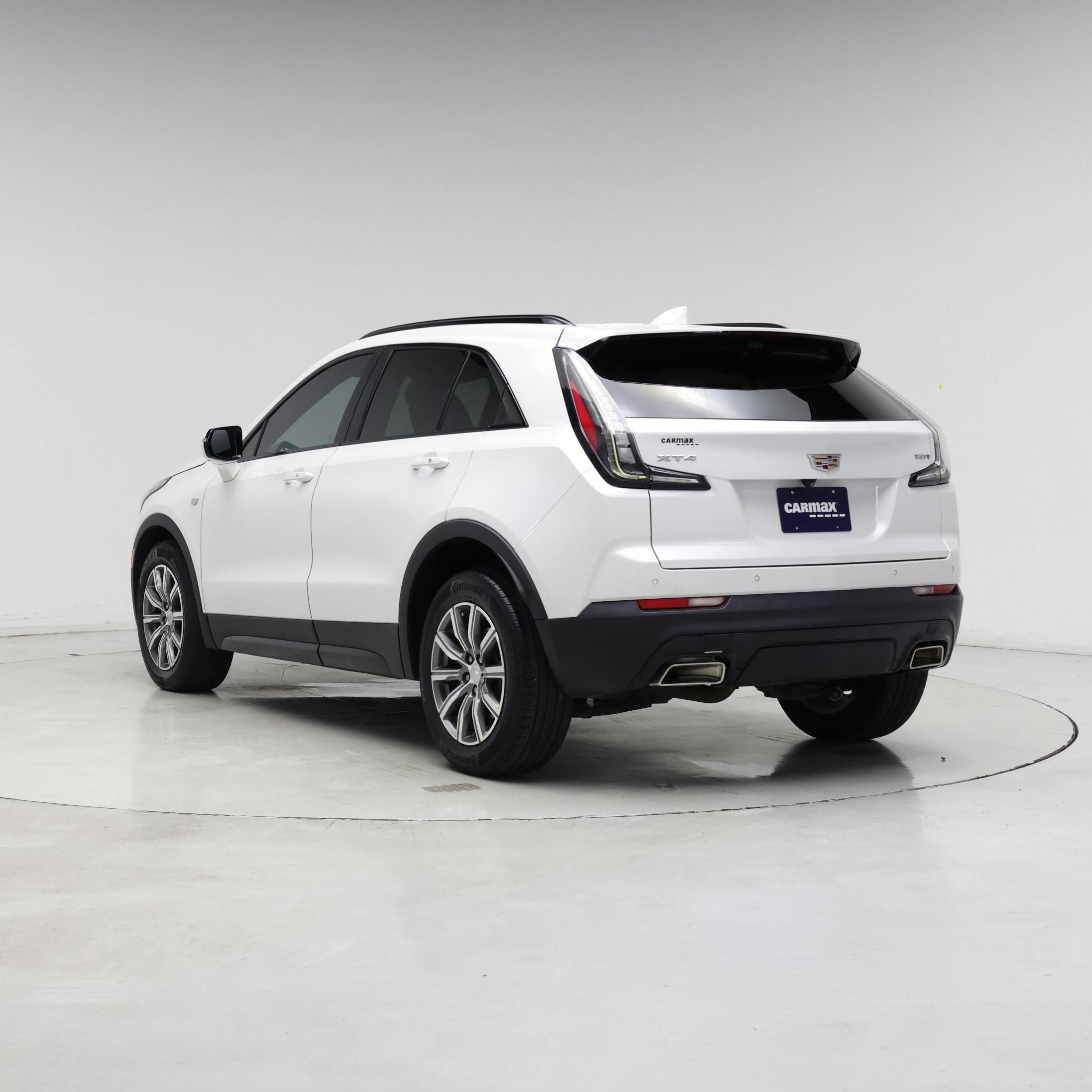 Thumbnail: 2022 Cadillac XT4 - 2