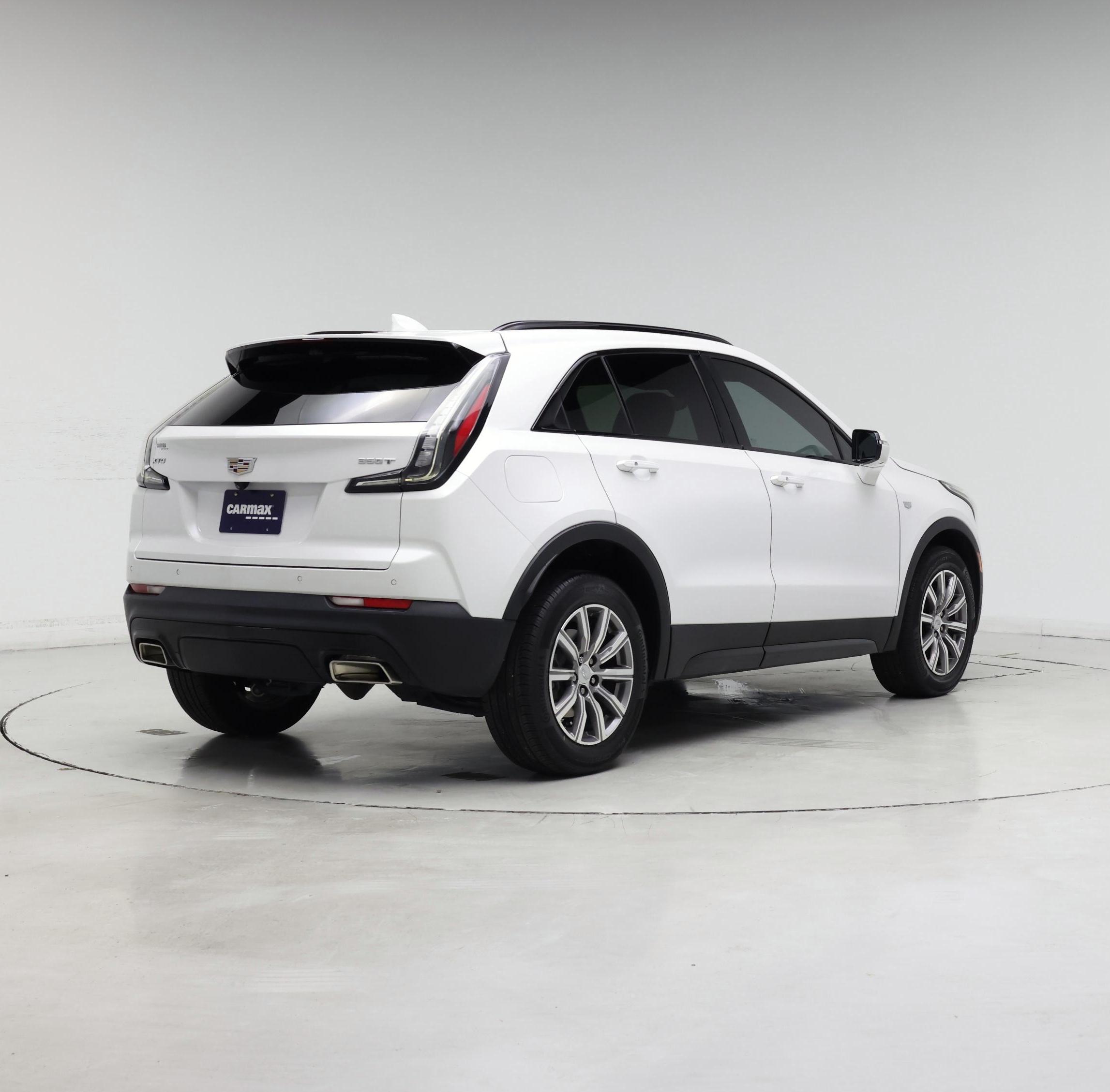 Thumbnail: 2022 Cadillac XT4 - 8