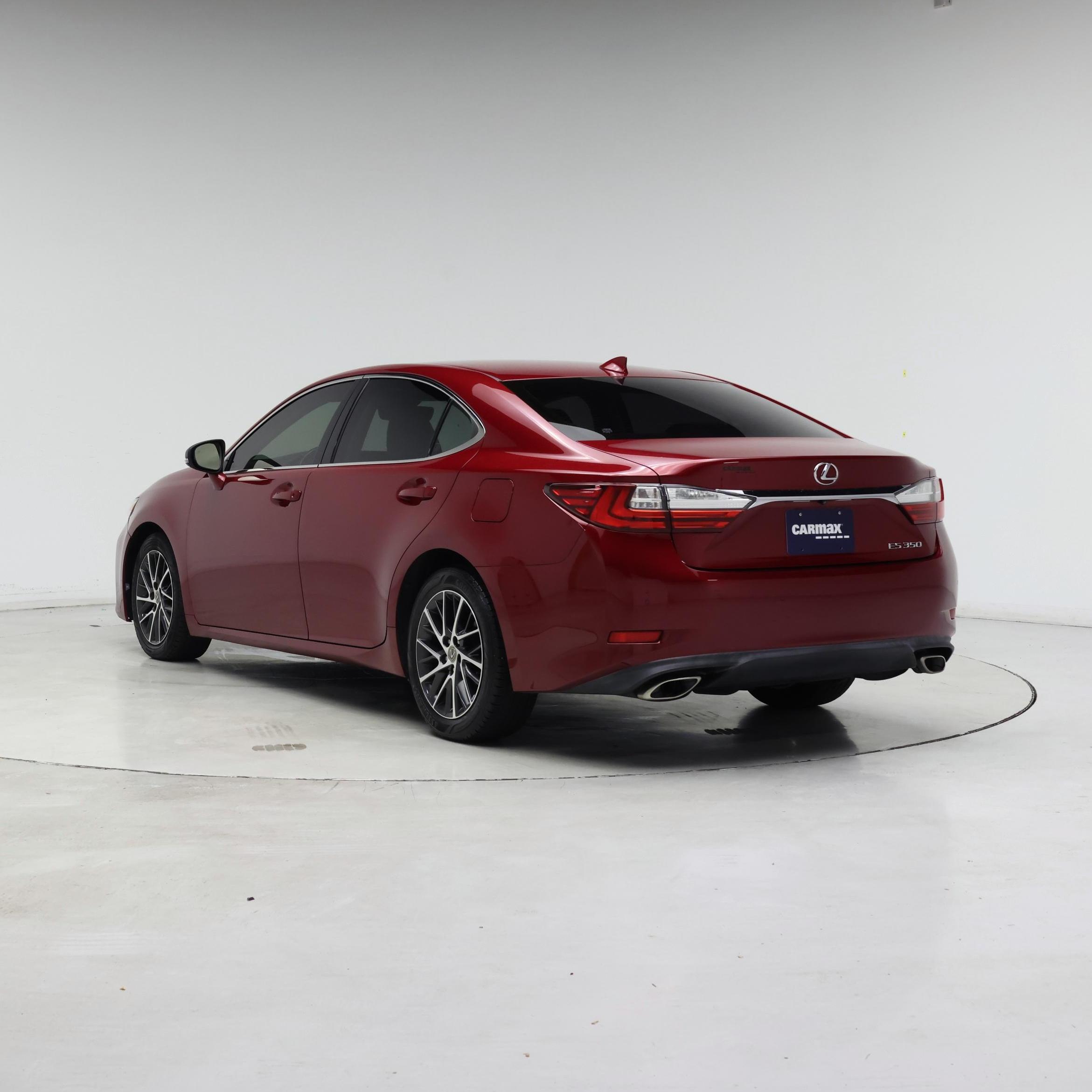 Thumbnail: 2017 Lexus ES - 2