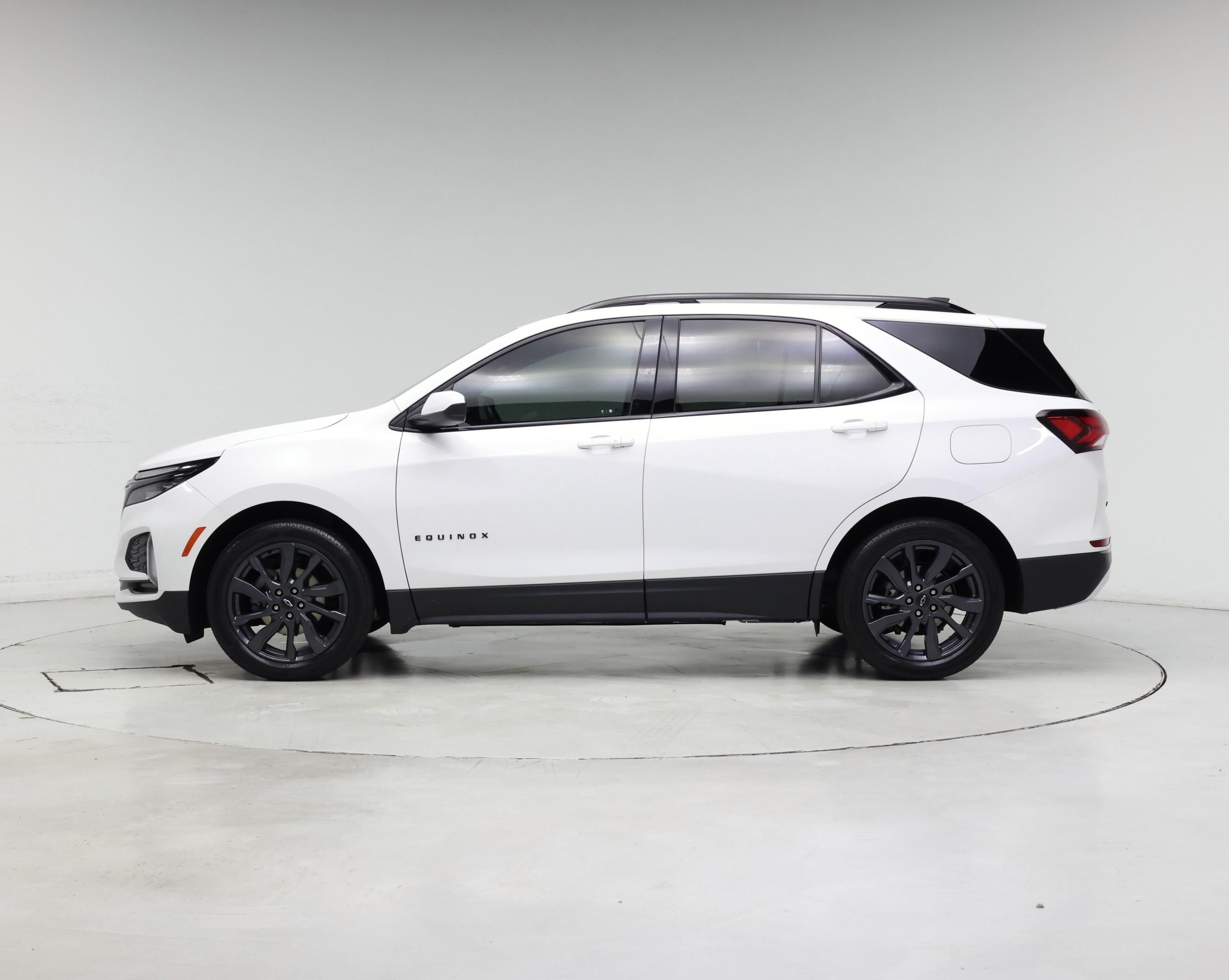 Thumbnail: 2023 Chevrolet Equinox - 3