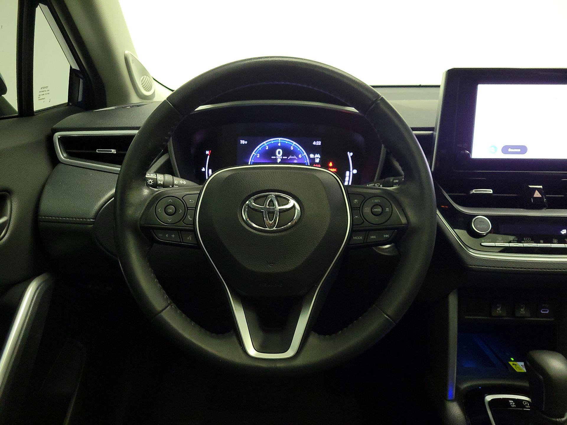 Thumbnail: 2023 Toyota Corolla Cross - 10