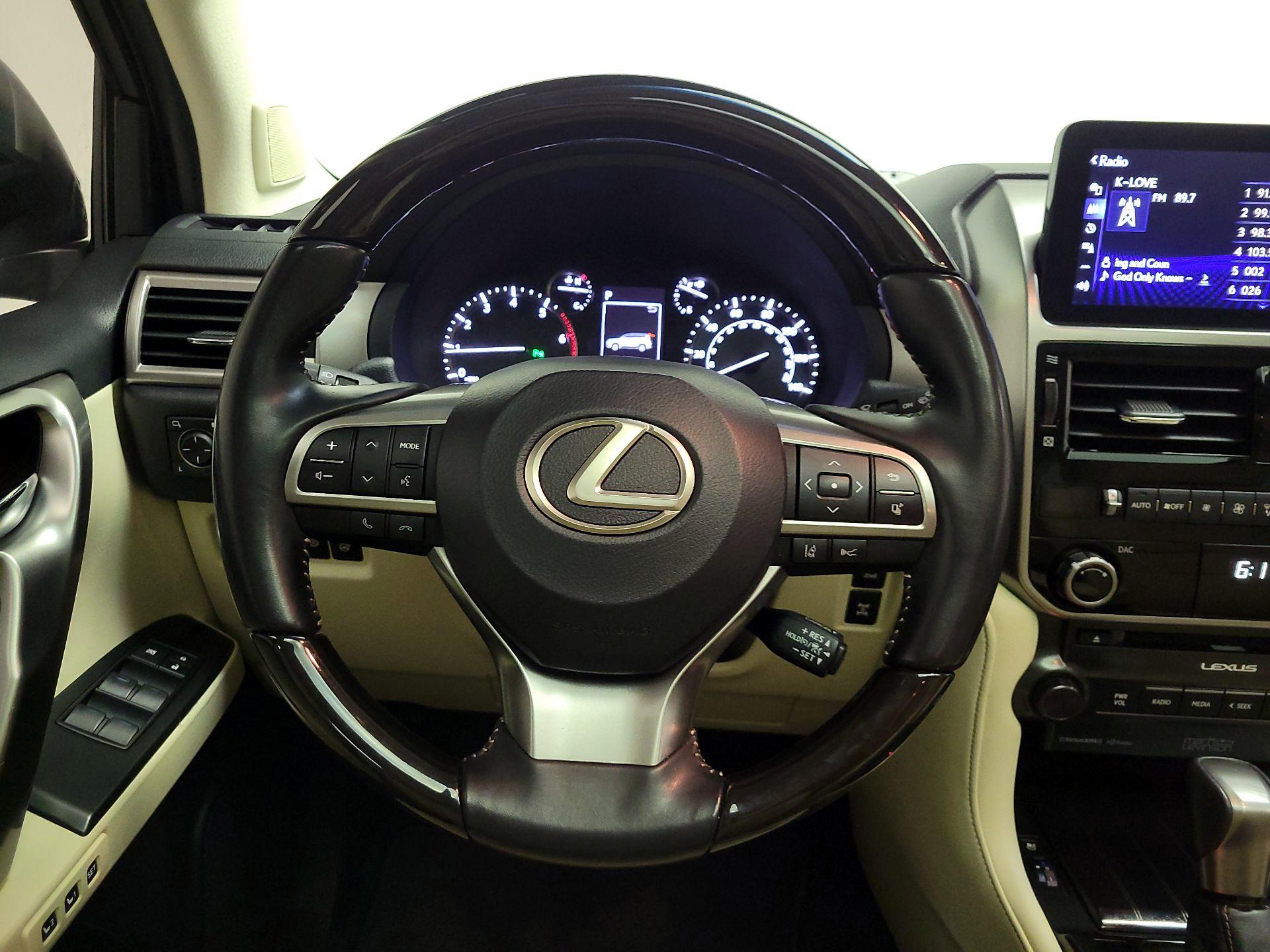 Thumbnail: 2023 Lexus GX - 10