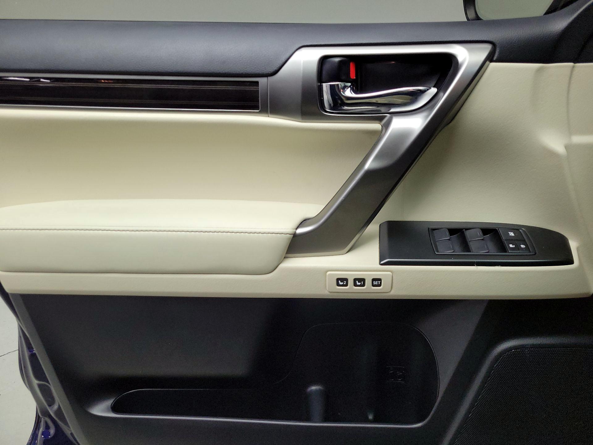 Thumbnail: 2023 Lexus GX - 12