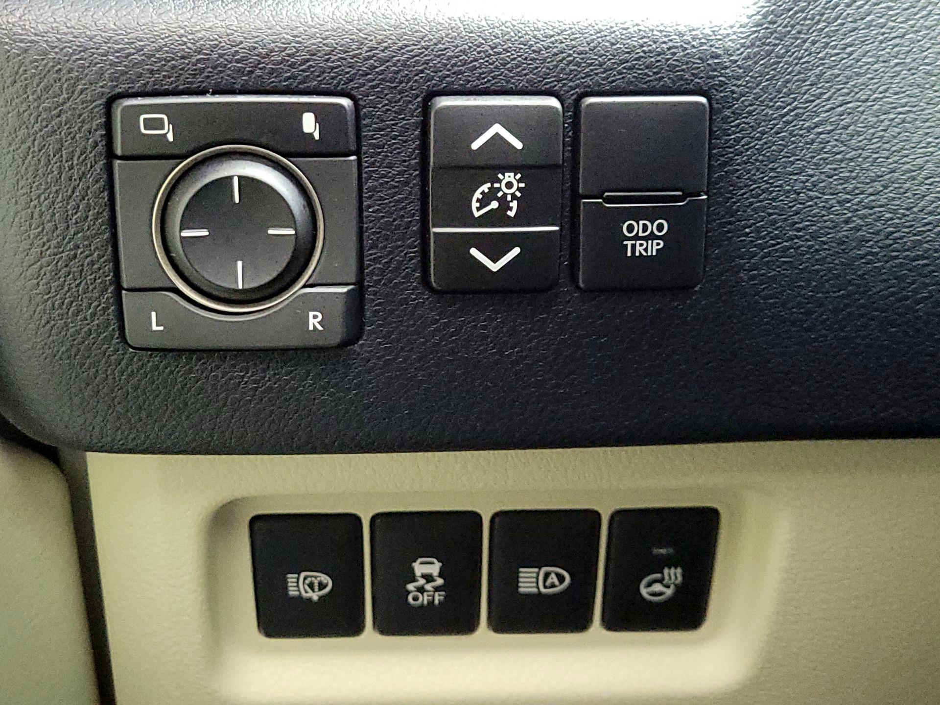 Thumbnail: 2023 Lexus GX - 13