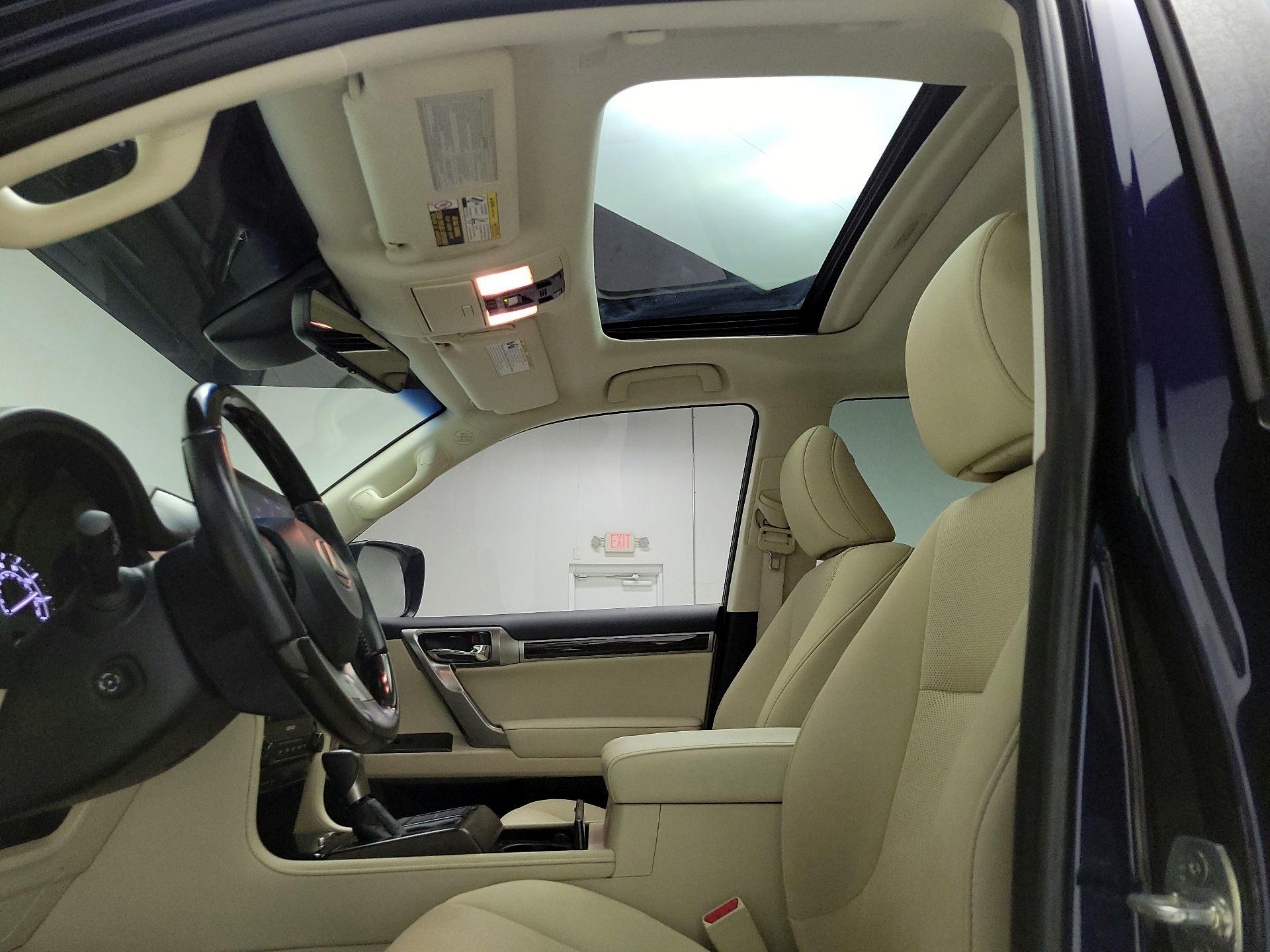 Thumbnail: 2023 Lexus GX - 20