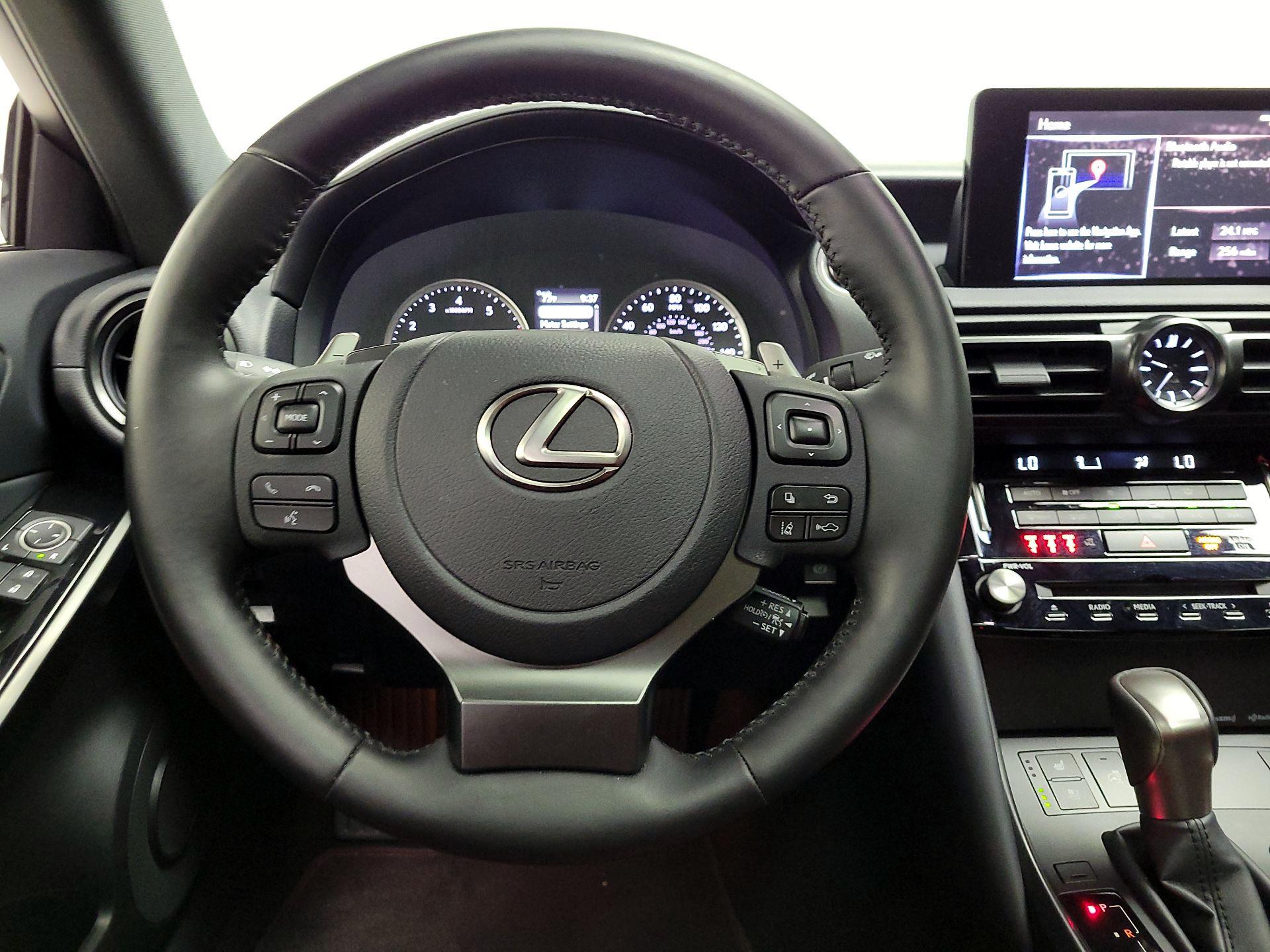 Thumbnail: 2024 Lexus IS - 10