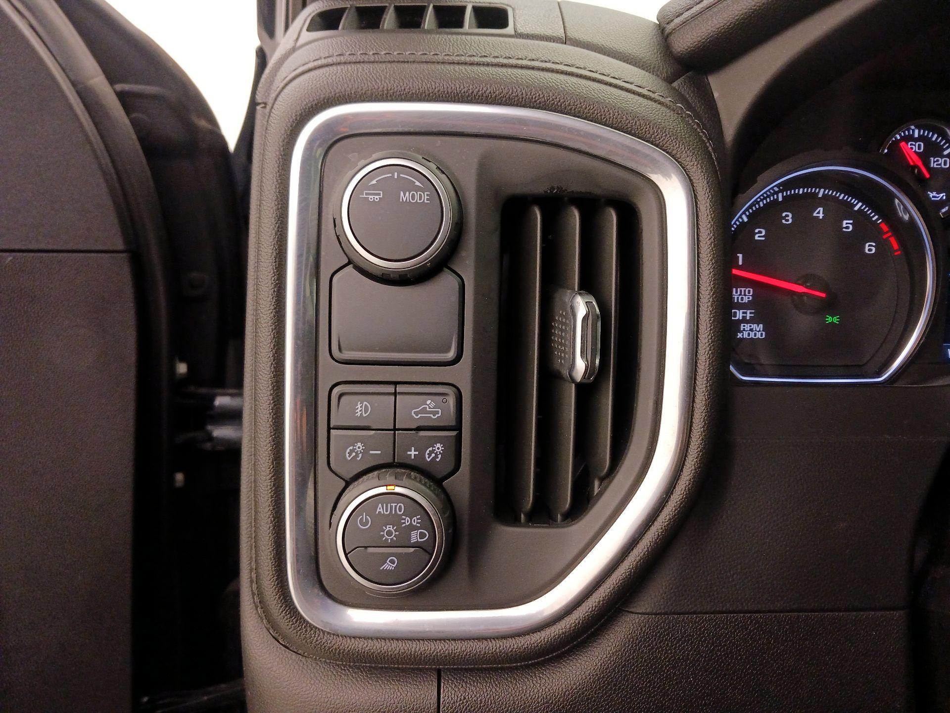 Thumbnail: 2021 Chevrolet Silverado 1500 - 13