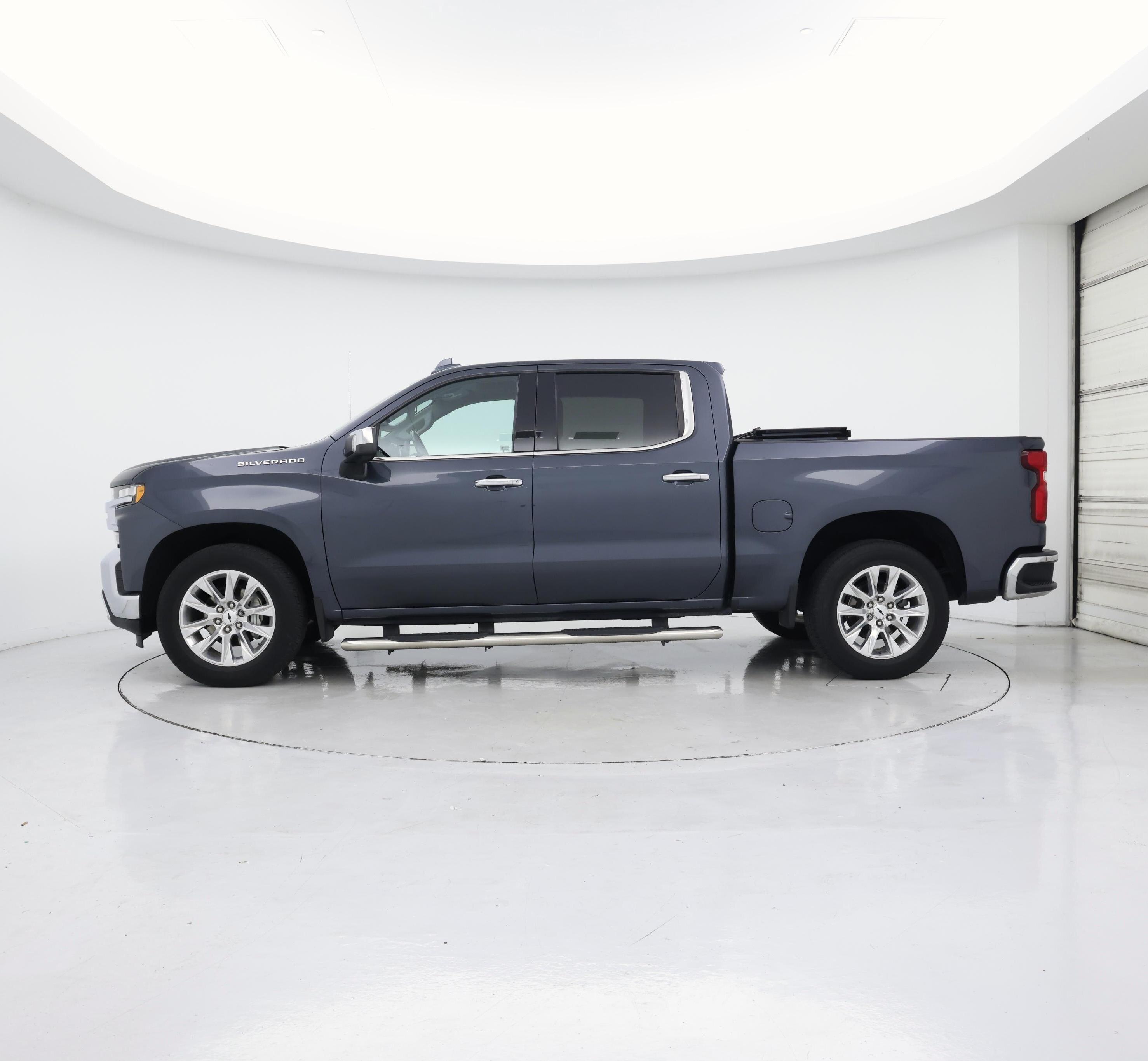 Thumbnail: 2021 Chevrolet Silverado 1500 - 3