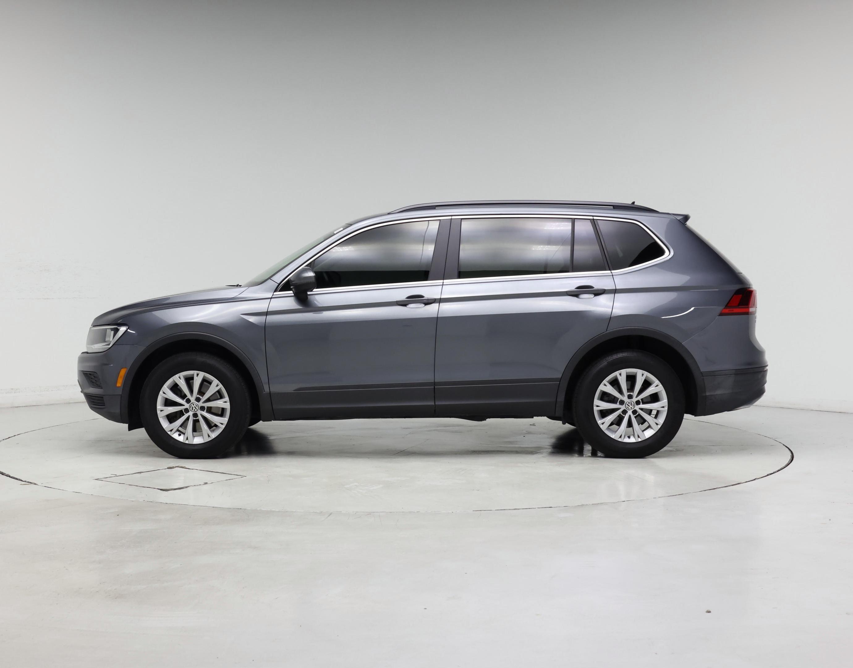 Thumbnail: 2019 Volkswagen Tiguan - 3