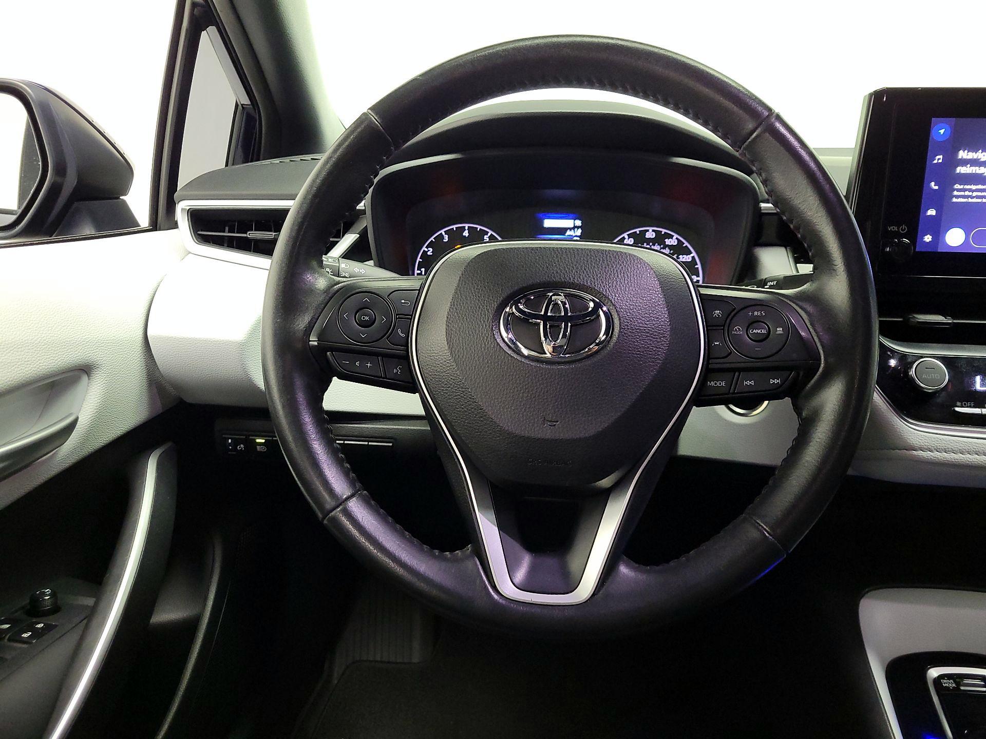 Thumbnail: 2023 Toyota Corolla - 10