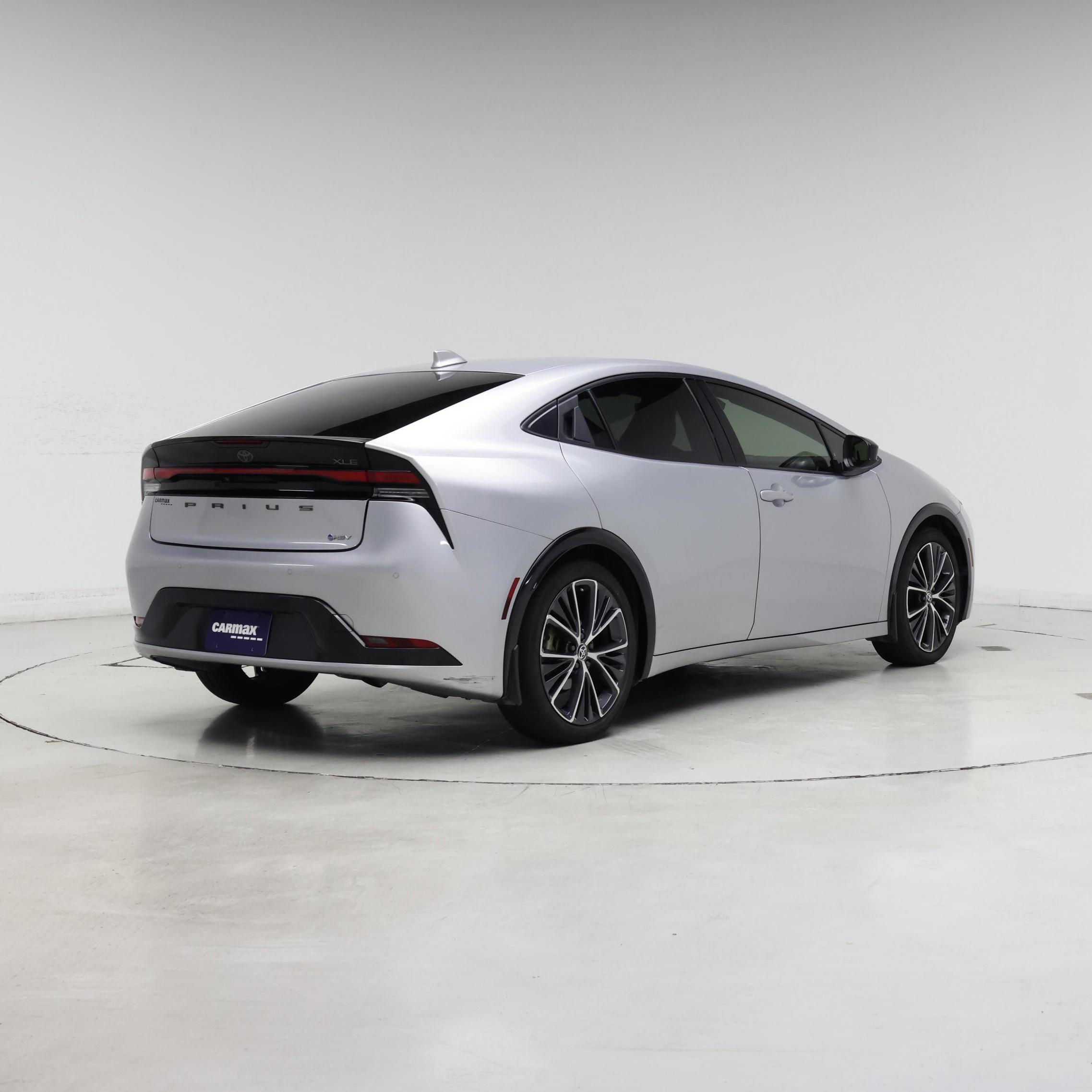 Thumbnail: 2023 Toyota Prius - 8
