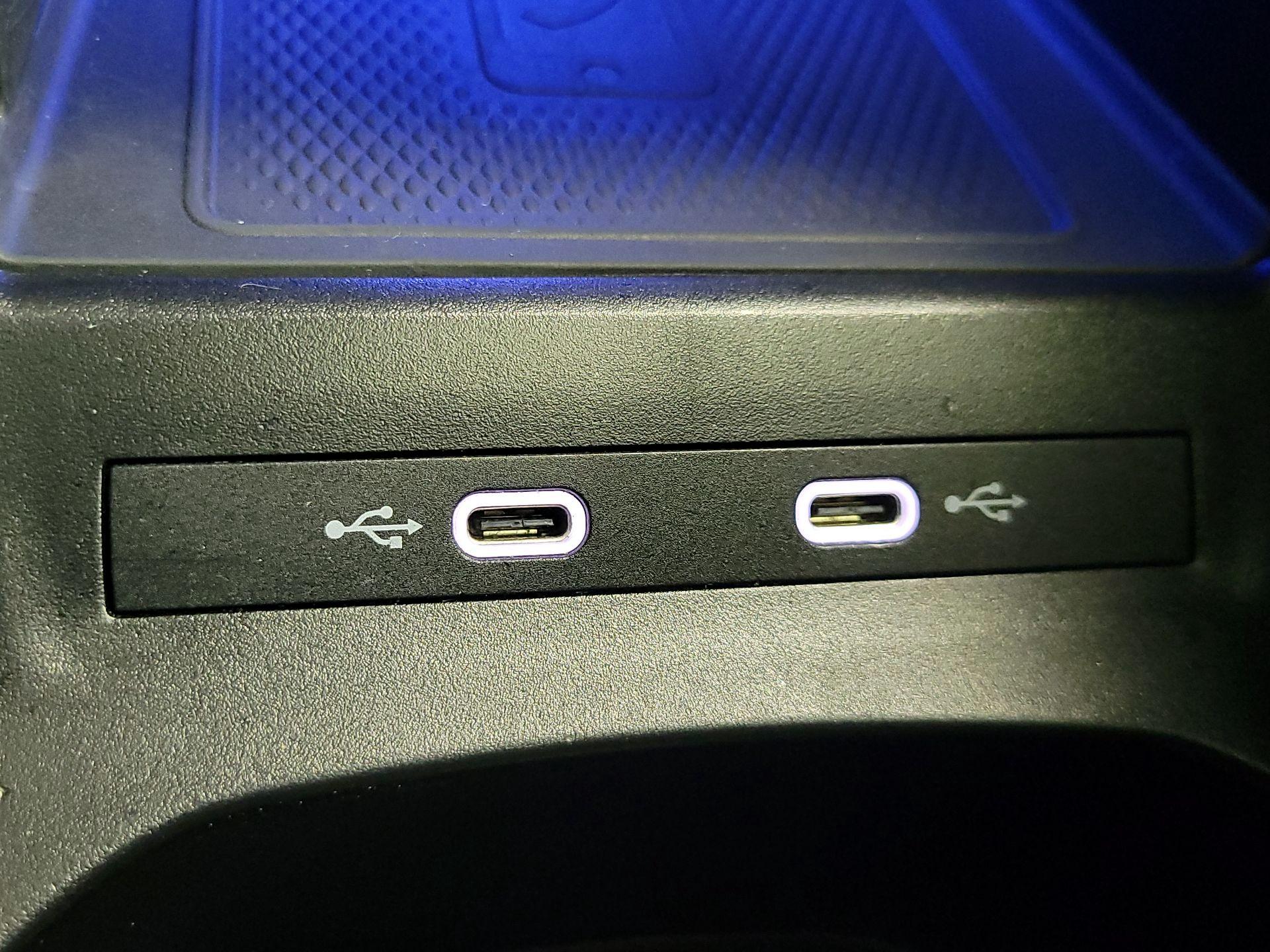 Thumbnail: 2021 Volkswagen ID.4 - 18