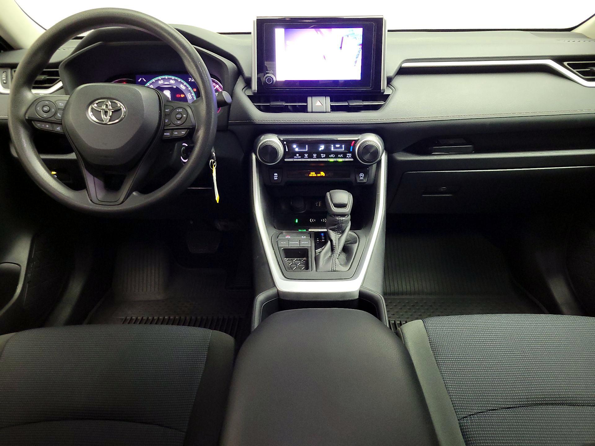 Thumbnail: 2024 Toyota RAV4 - 9