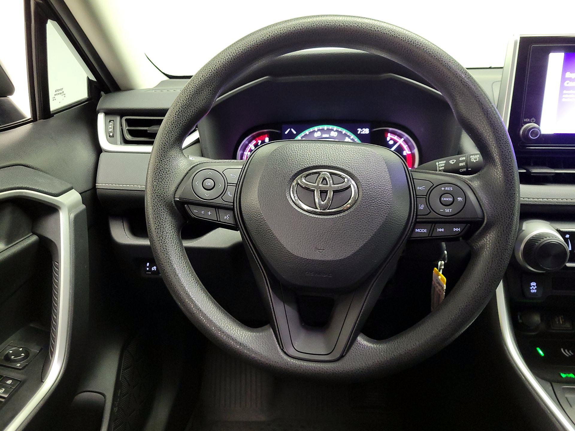 Thumbnail: 2024 Toyota RAV4 - 10