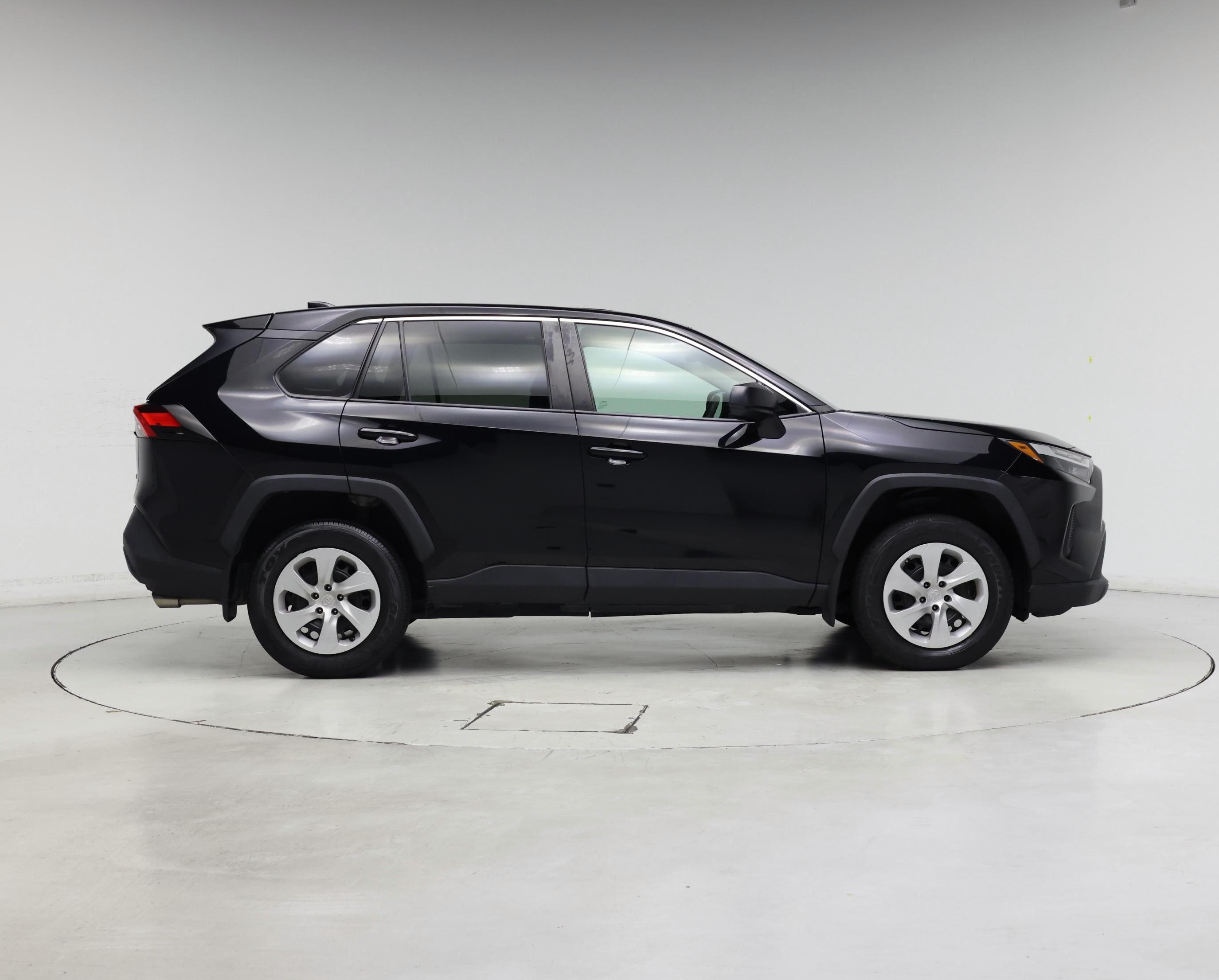 Thumbnail: 2024 Toyota RAV4 - 7