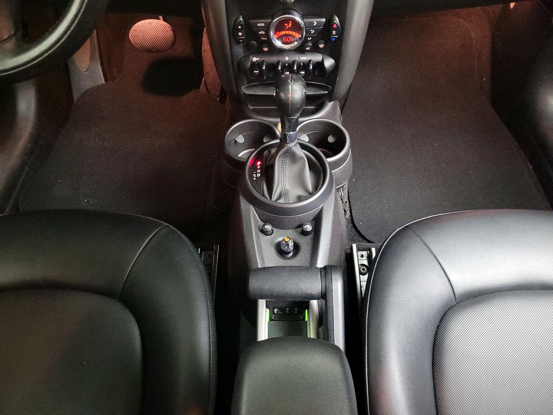 Thumbnail: 2015 MINI Cooper Countryman - 16