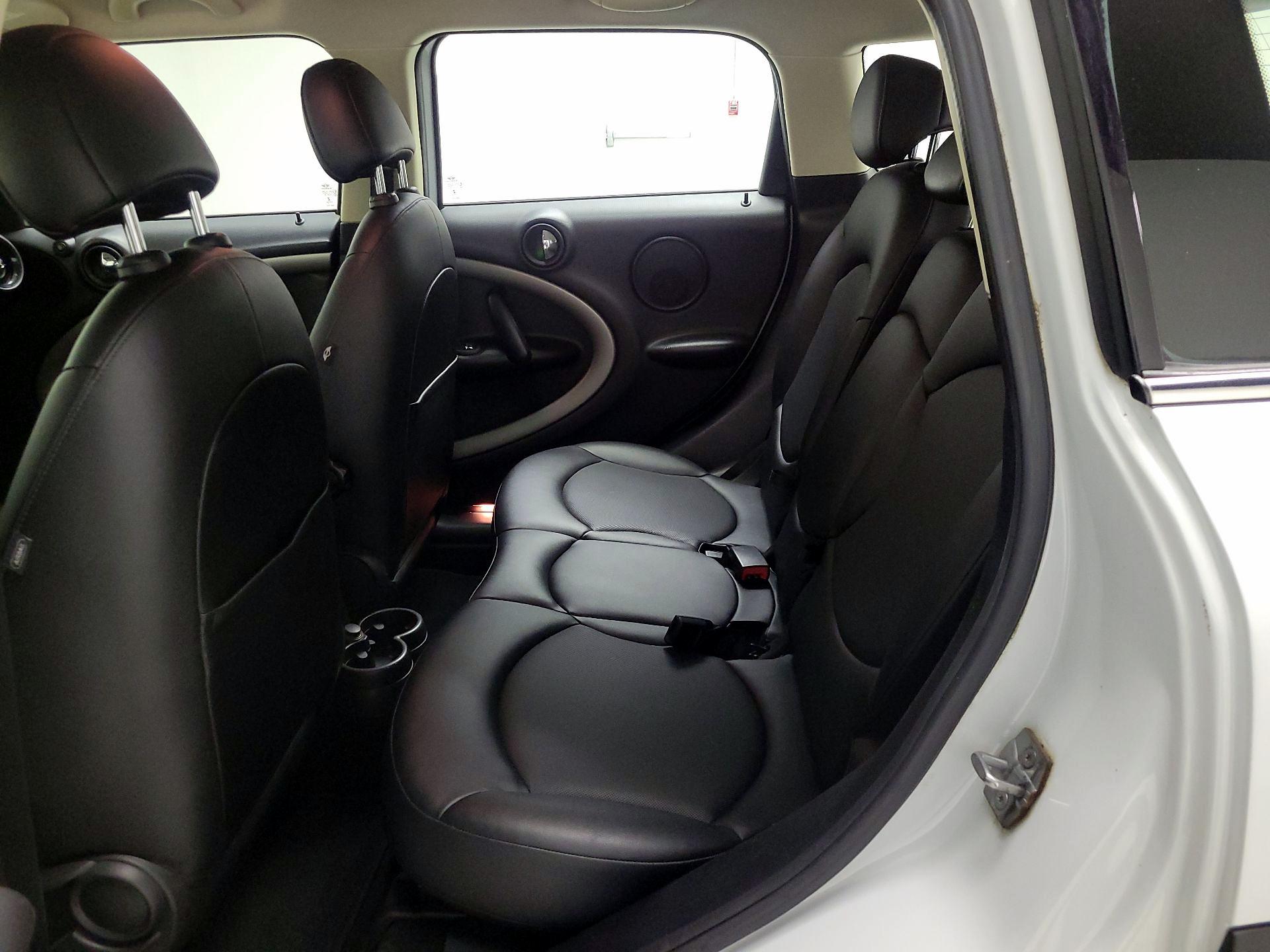 Thumbnail: 2015 MINI Cooper Countryman - 18