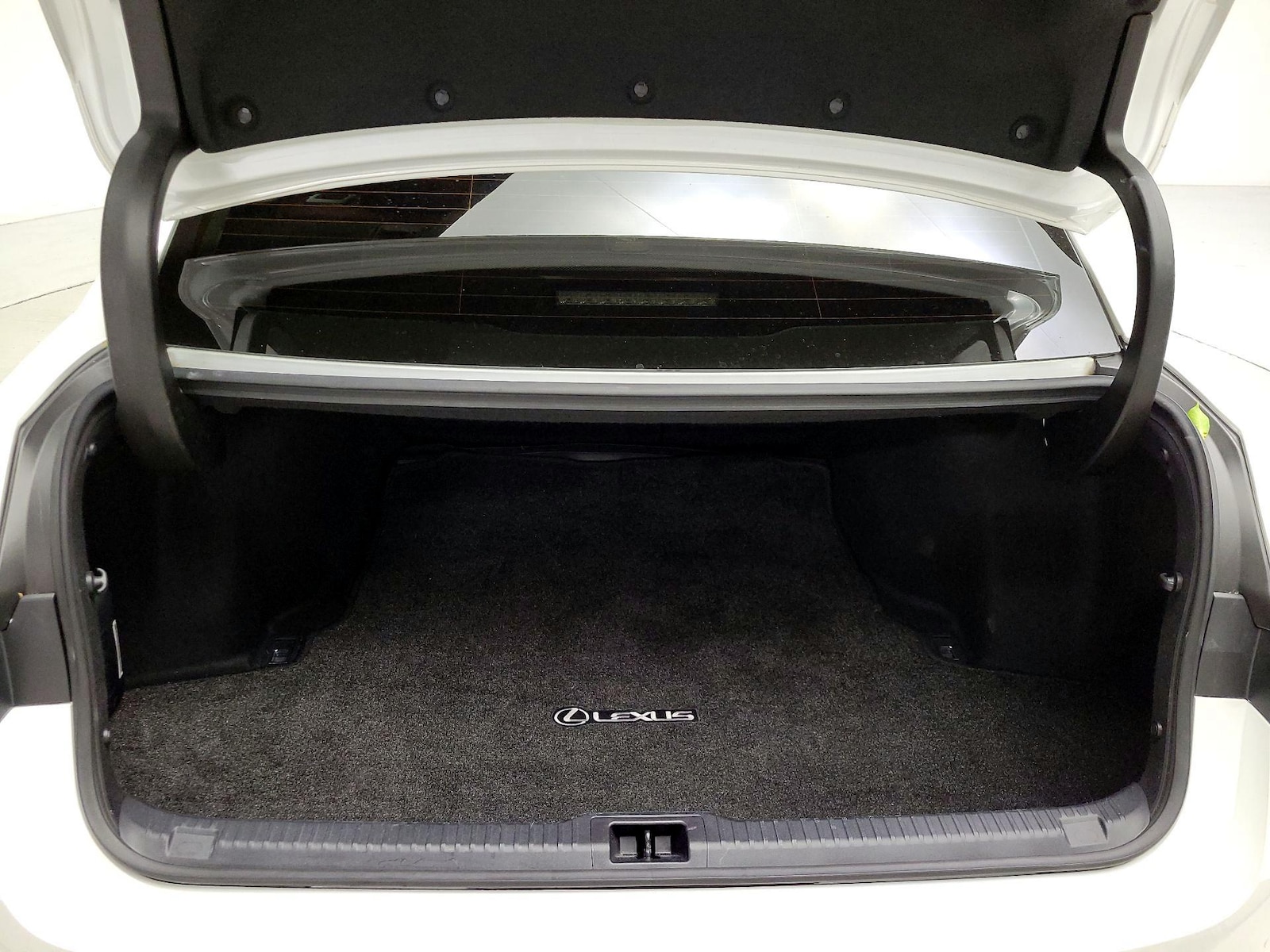 2023 Lexus IS 300 - Photo 23