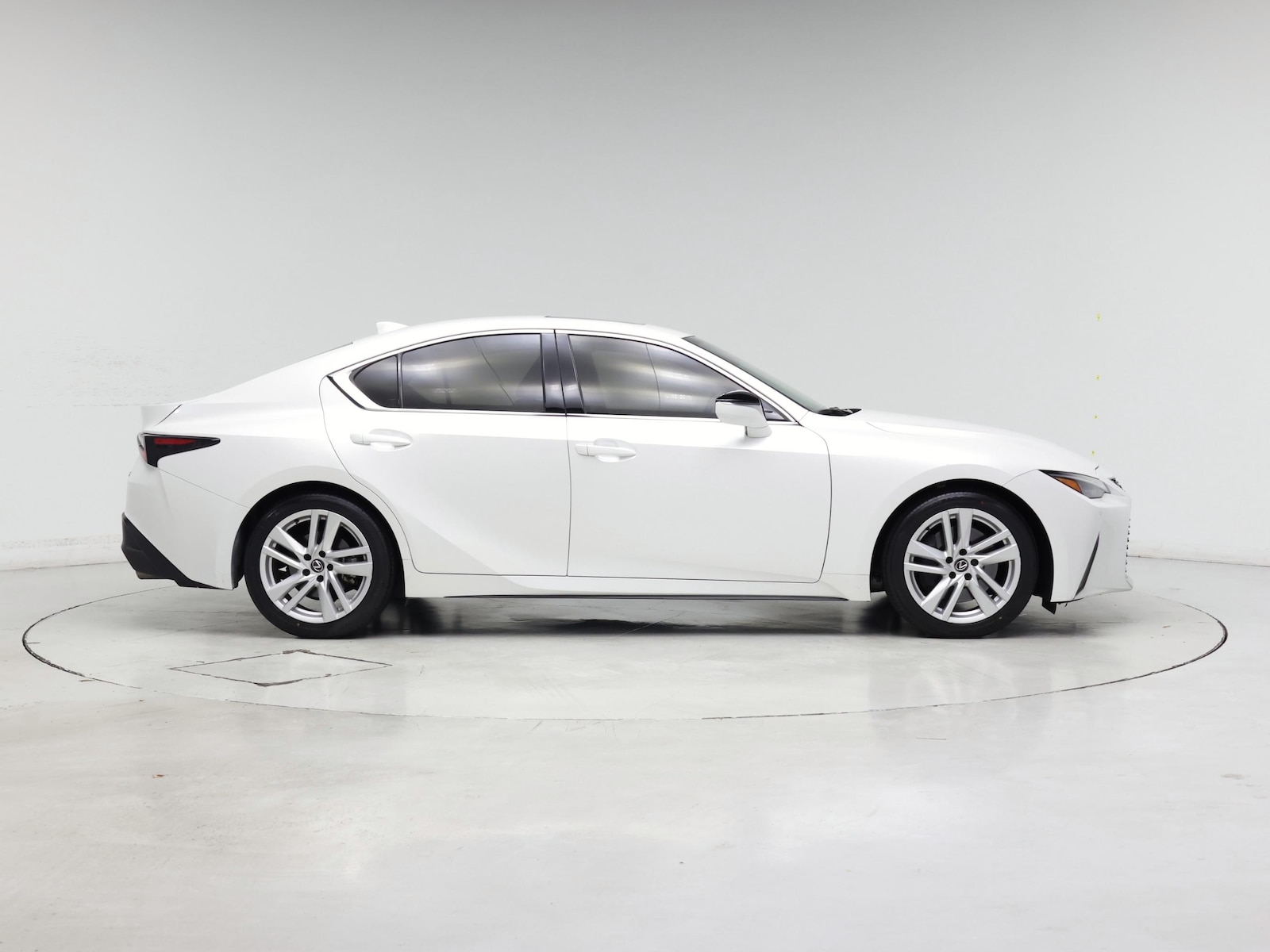 2023 Lexus IS 300 - Photo 8