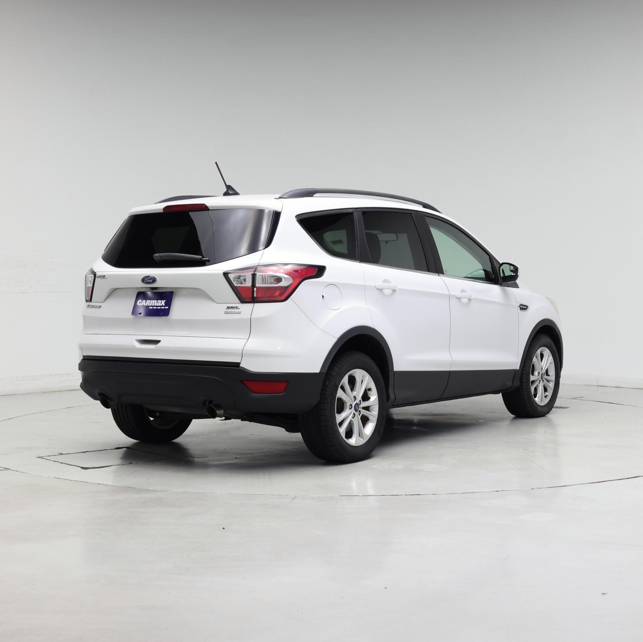 Thumbnail: 2018 Ford Escape - 8