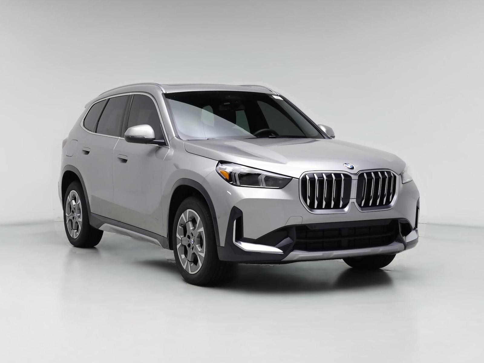 2025 BMW X1 28i - Photo 1