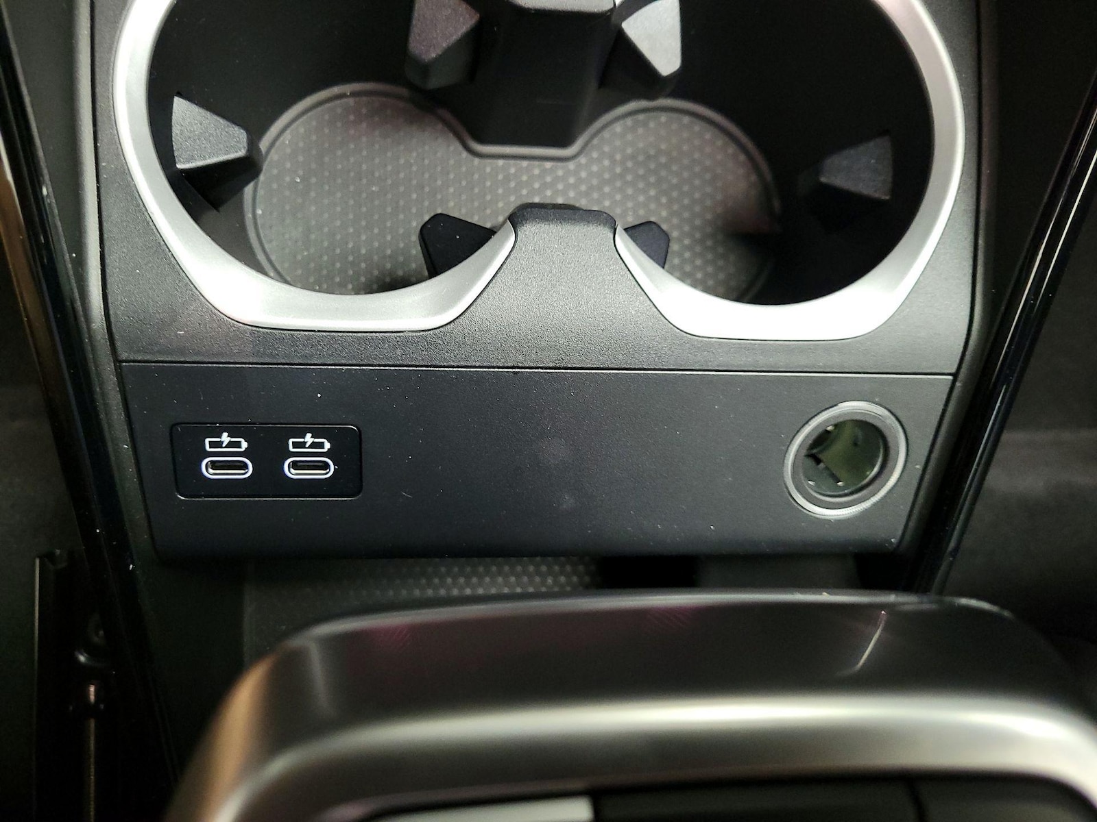 2025 BMW X1 28i - Photo 20