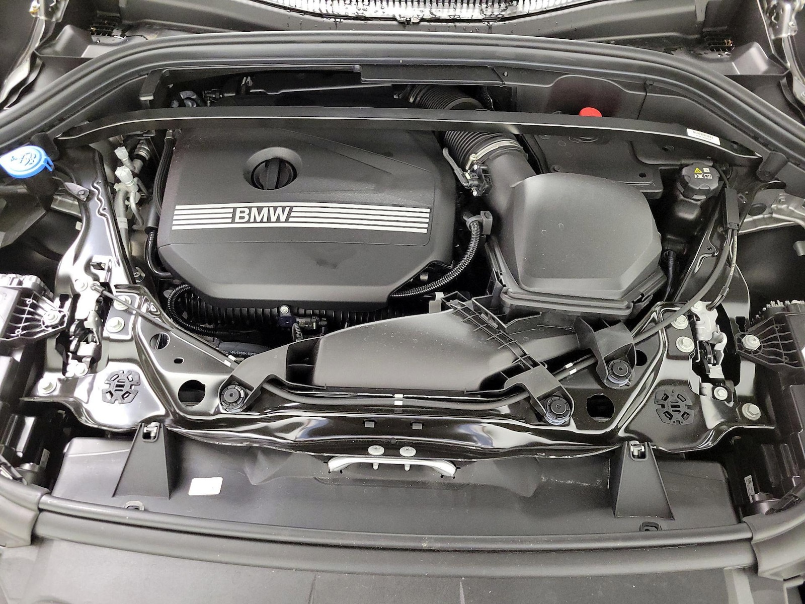 2025 BMW X1 28i - Photo 24