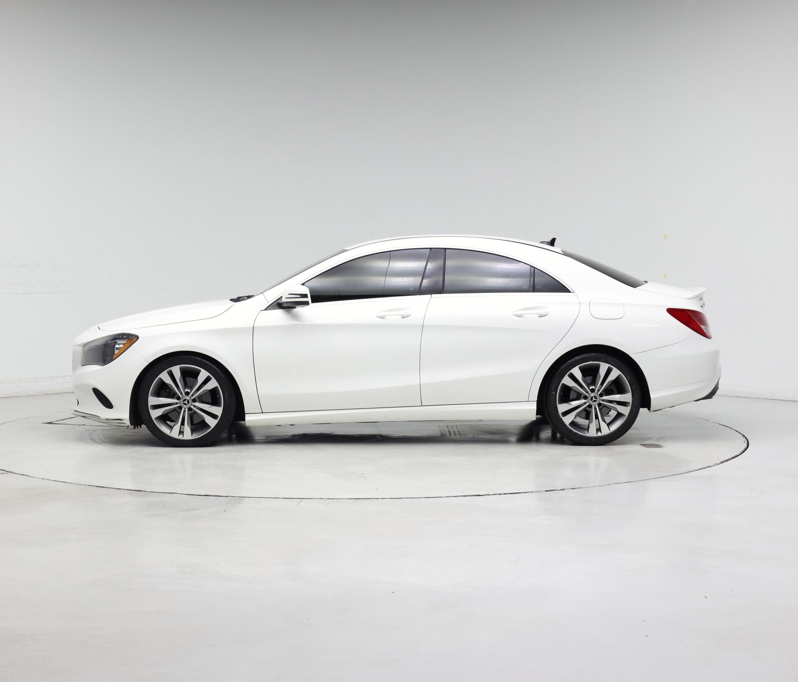 Thumbnail: 2019 Mercedes-Benz CLA - 3