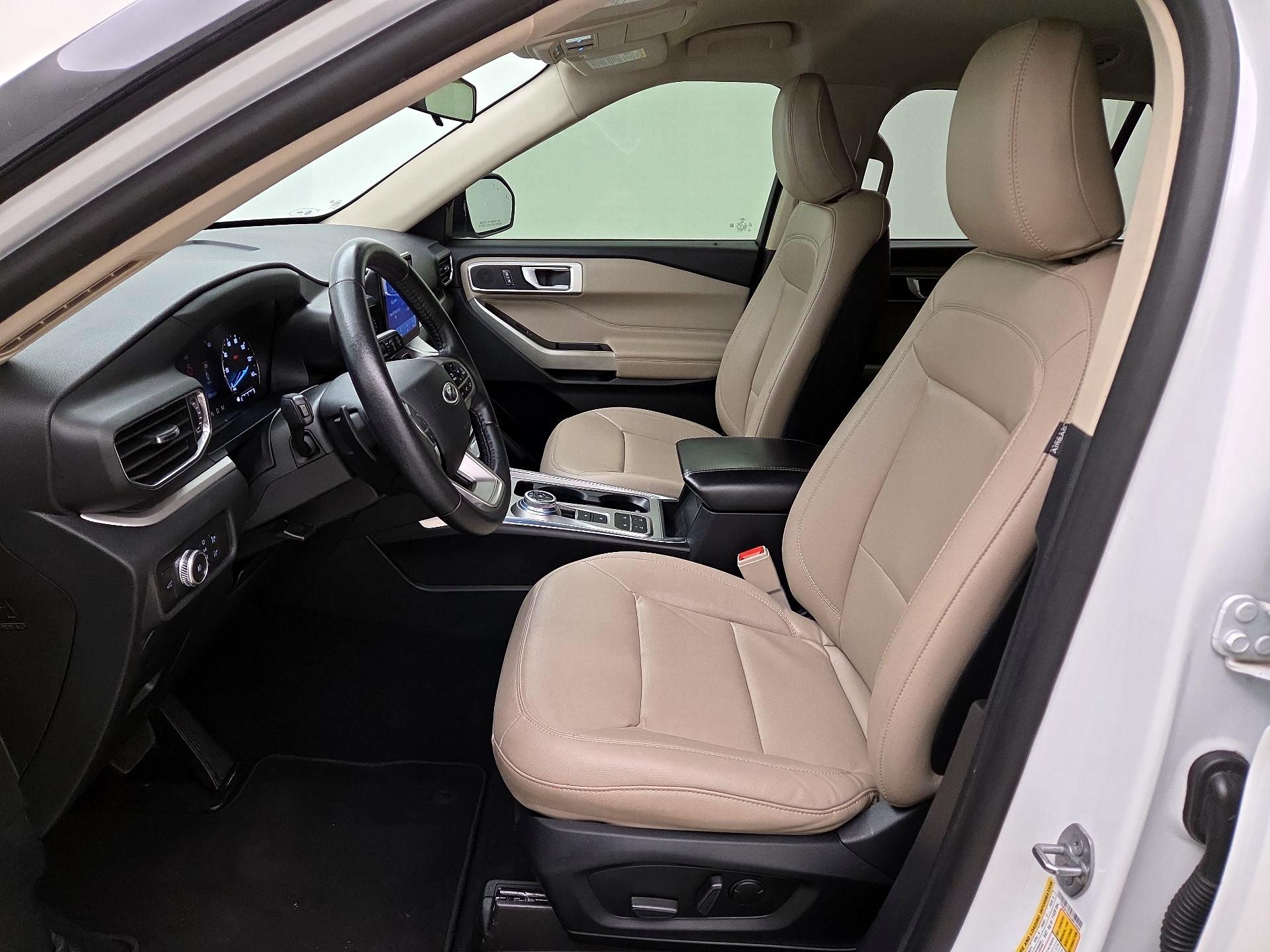 Thumbnail: 2020 Ford Explorer - 11