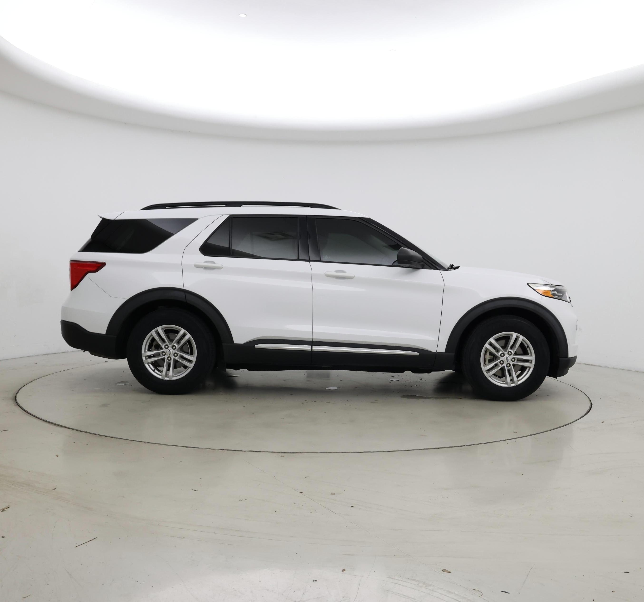 Thumbnail: 2020 Ford Explorer - 7