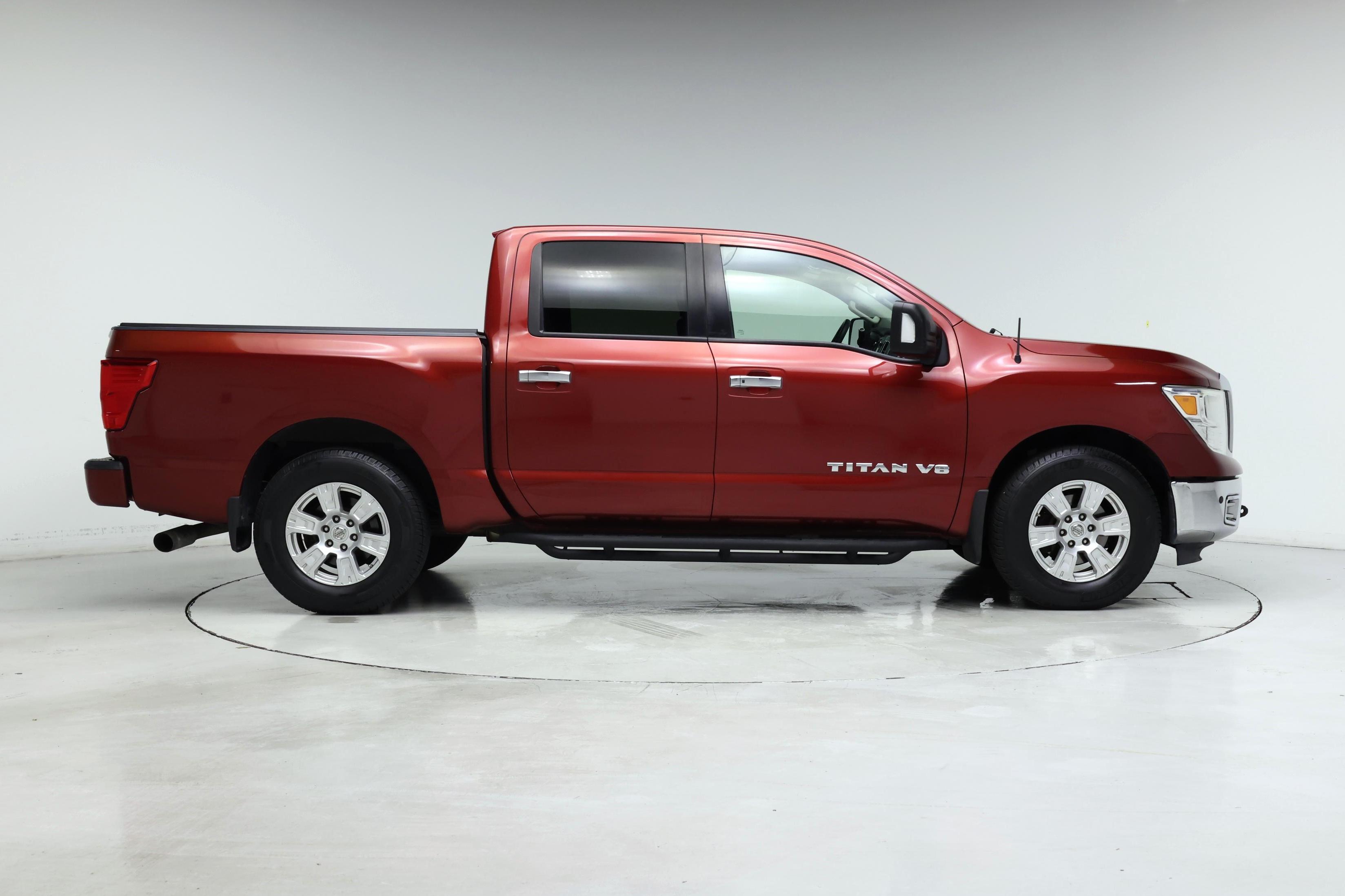 Thumbnail: 2018 Nissan Titan - 7